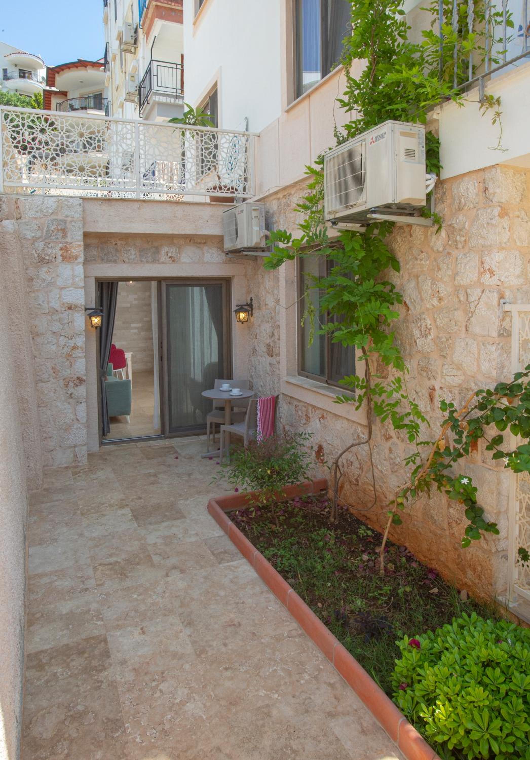 Cedrus Suites - Image 26