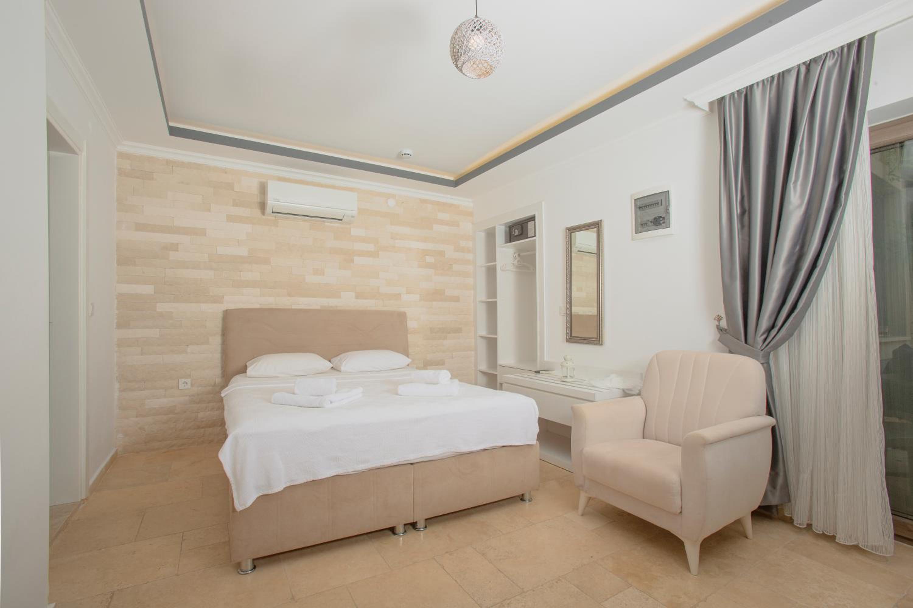 Cedrus Suites - Image 17