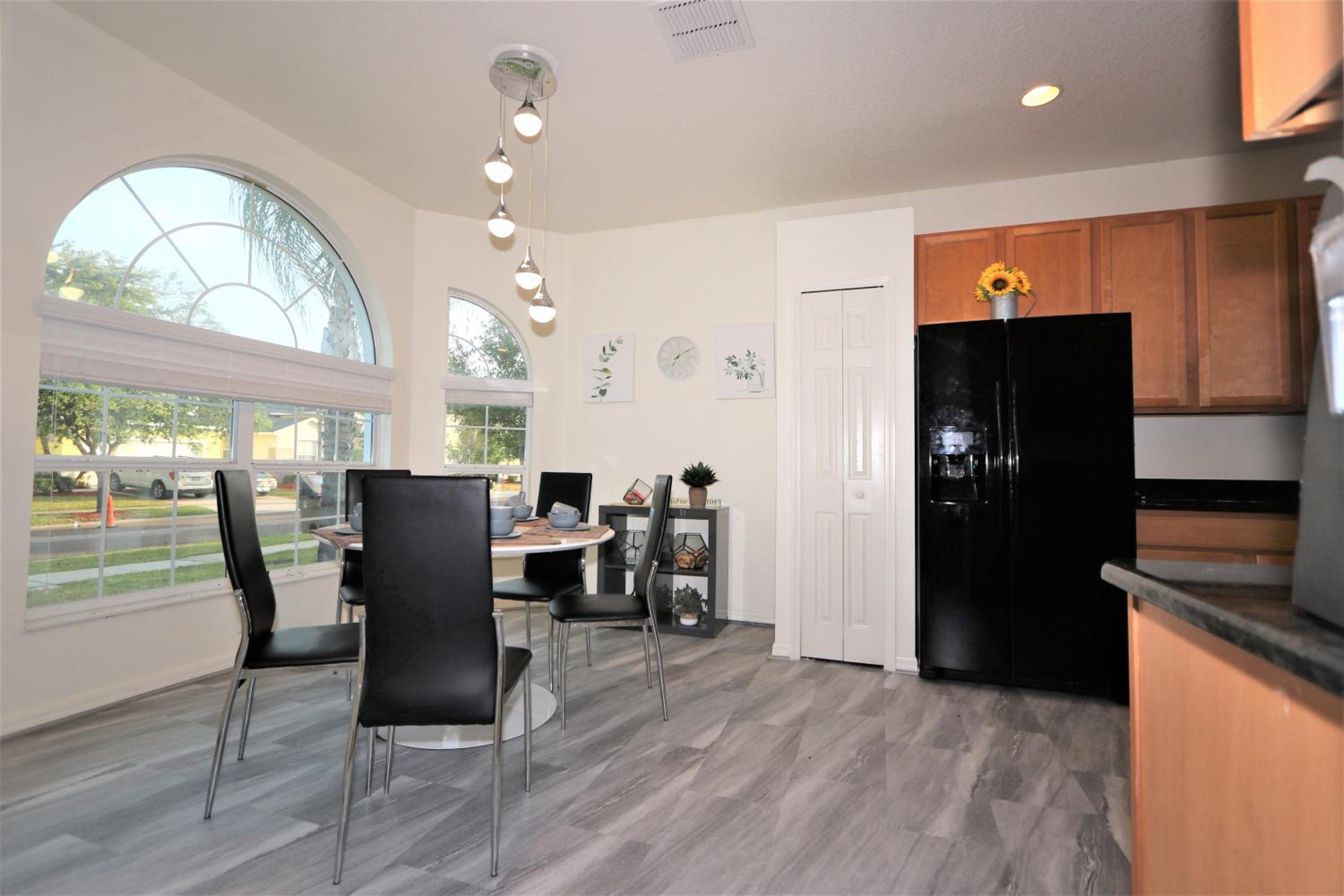 CozyKey Vacation Rentals - Crystal Cove