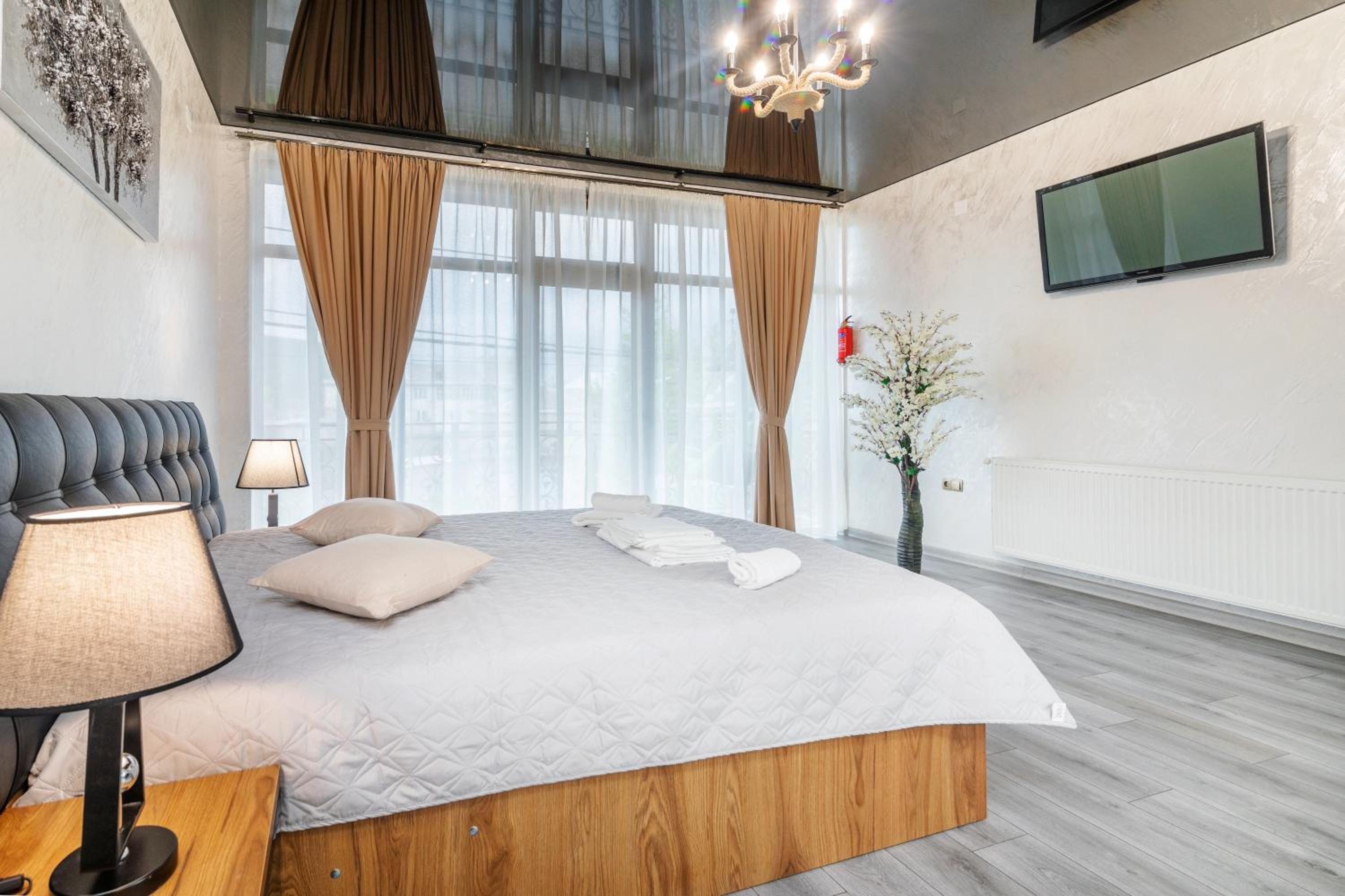 Hotel Home+ view 2
