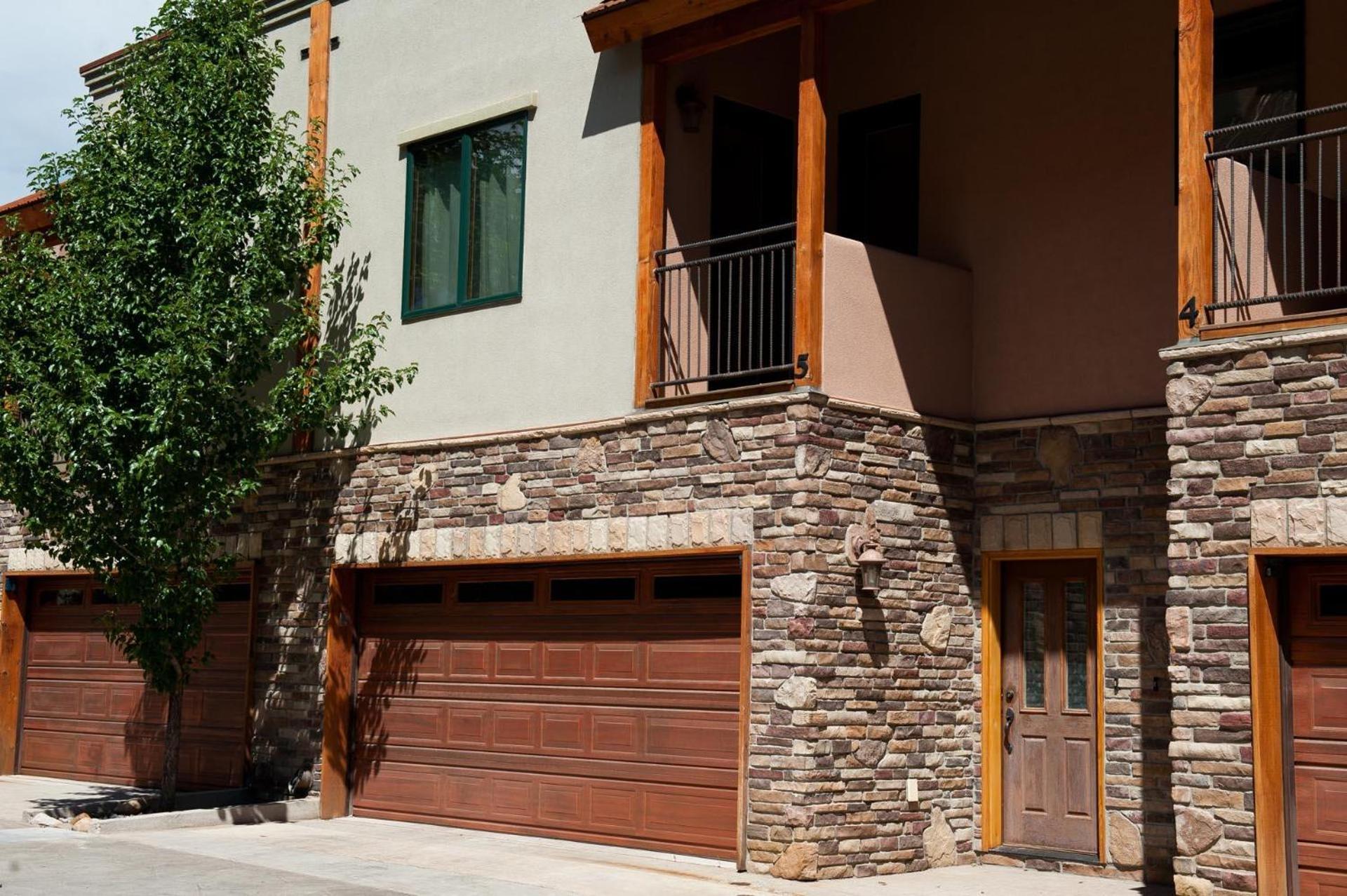 Crimson Cliffs Unit 5 view 5