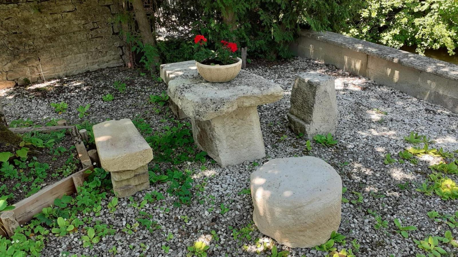 Photo 6