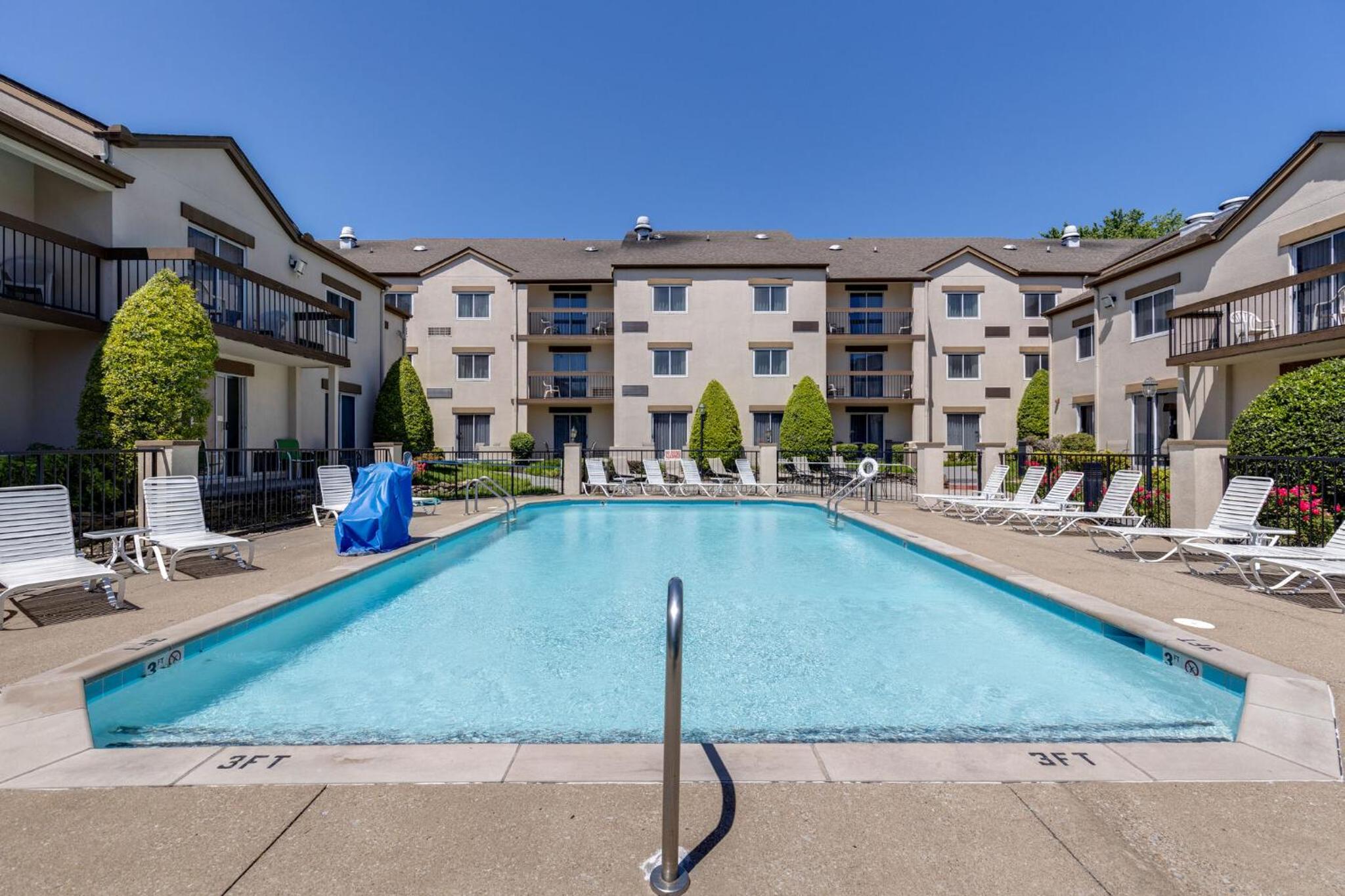 Club Hotel Nashville Inn Suites - Property Image 35