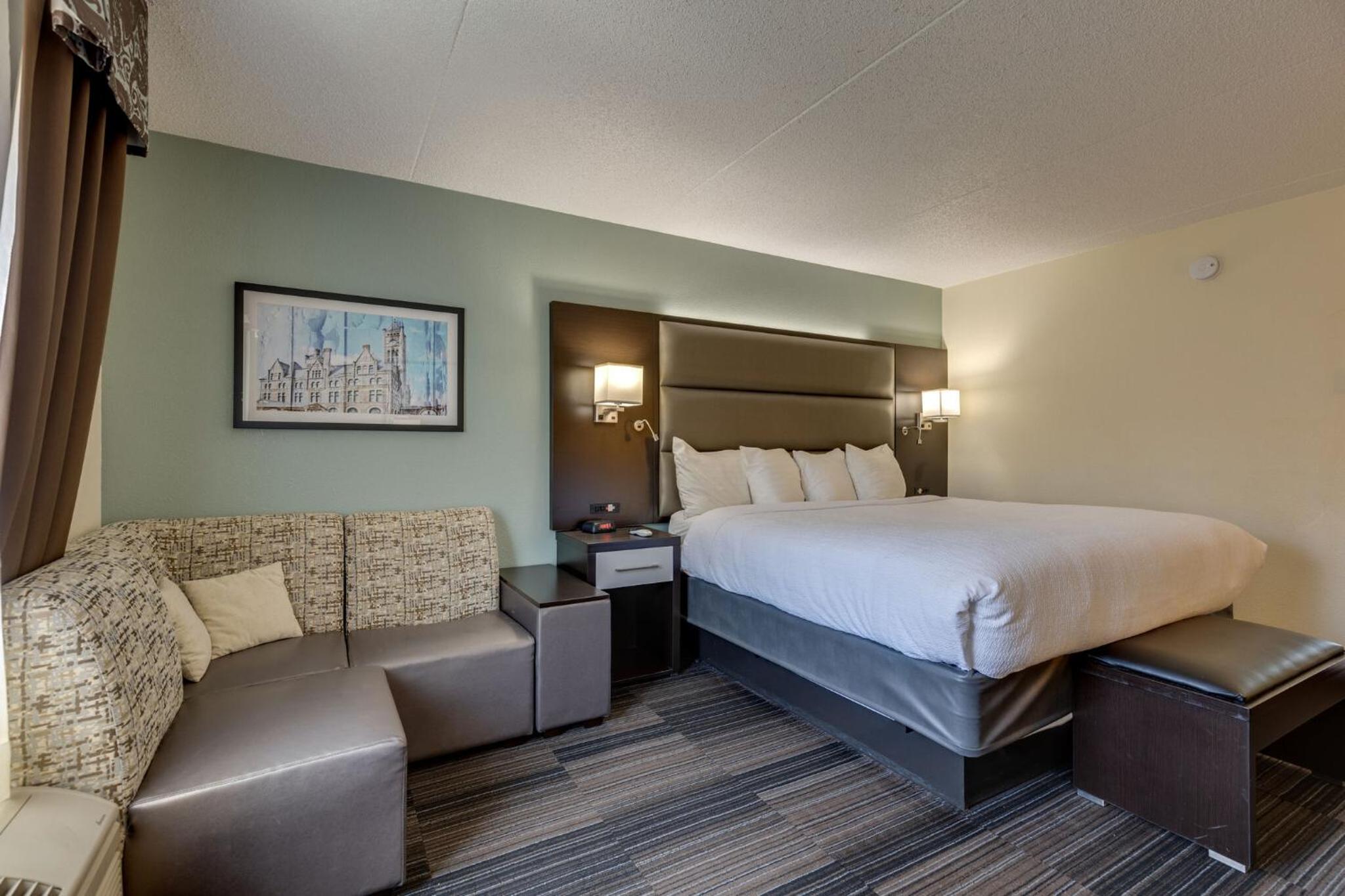 Club Hotel Nashville Inn Suites - Property Image 4