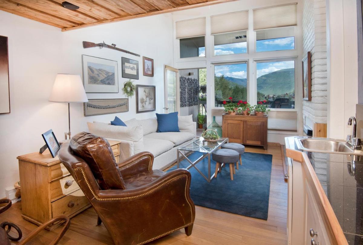 1063 Vail View Drive 26 view 2