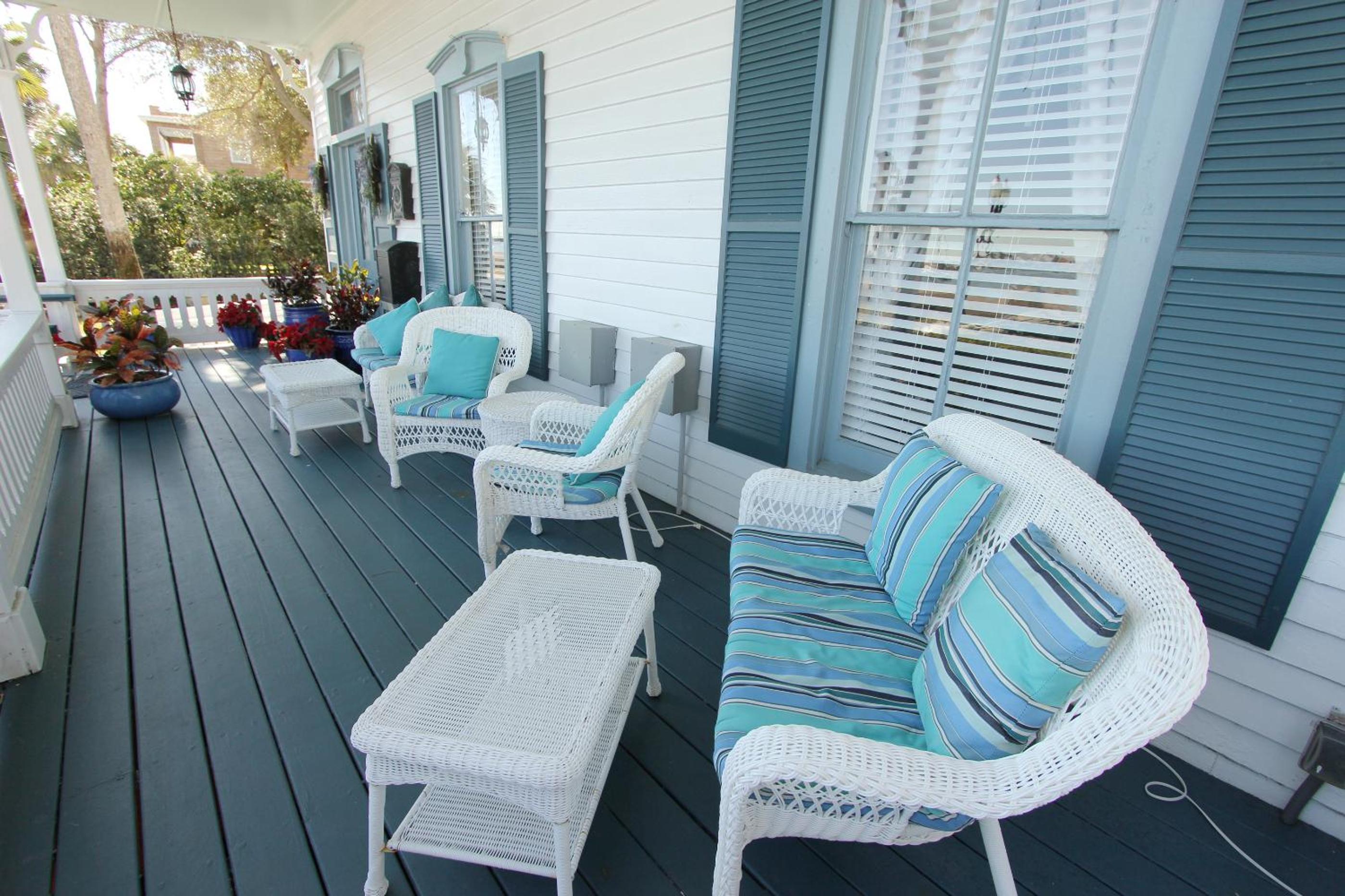 Bayfront Westcott House Bed & Breakfast