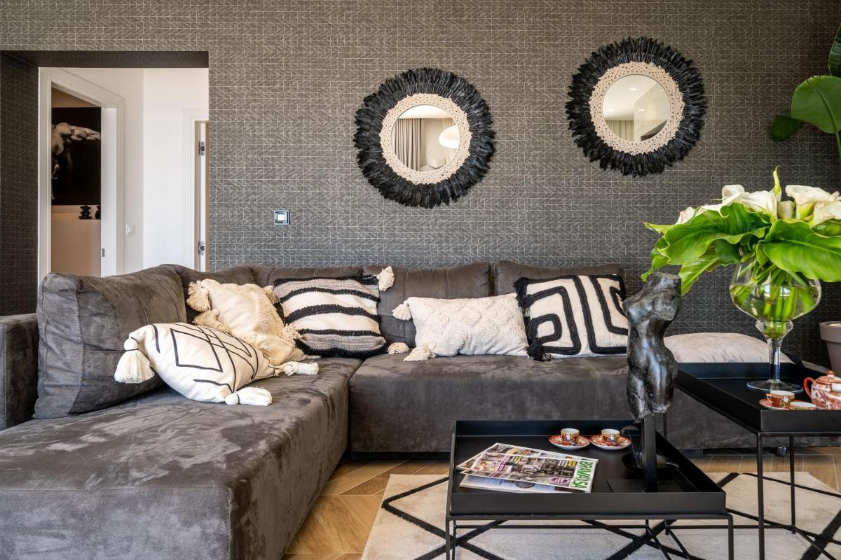 Gorgeous Ground Floor w/ Minipool & Patio