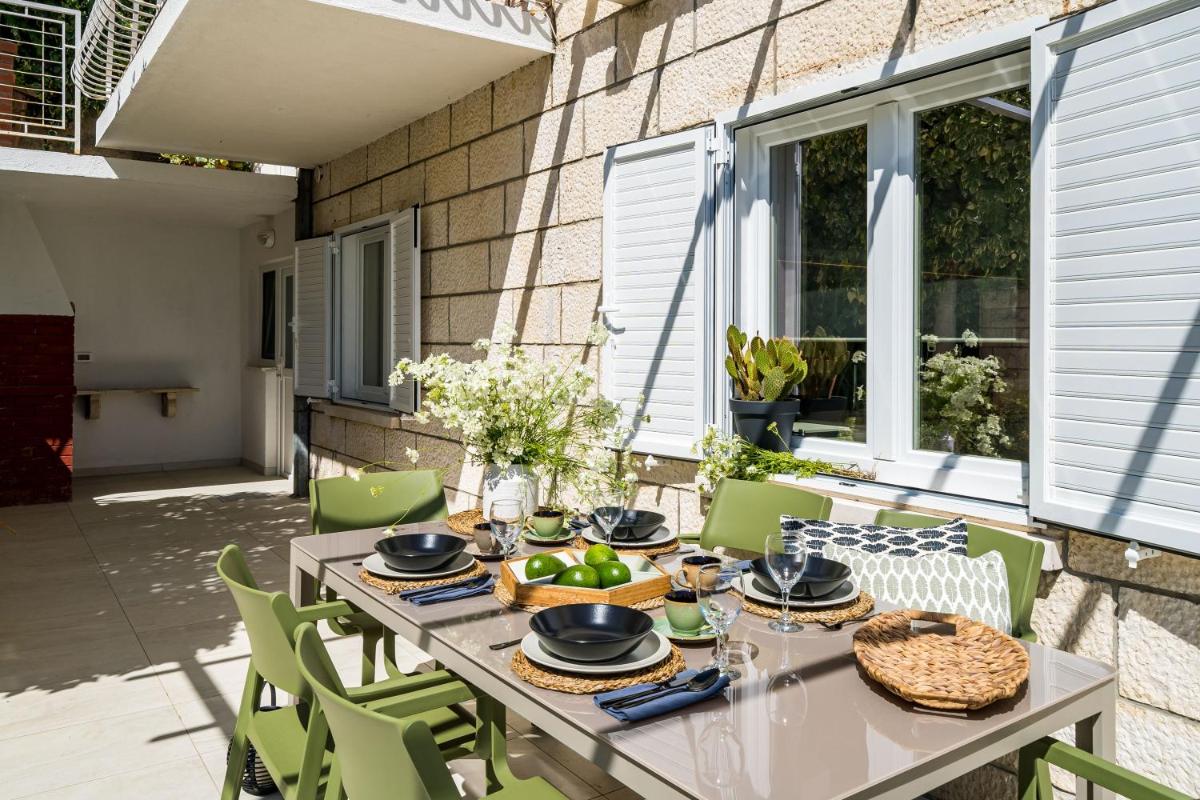Gorgeous Ground Floor w/ Minipool & Patio