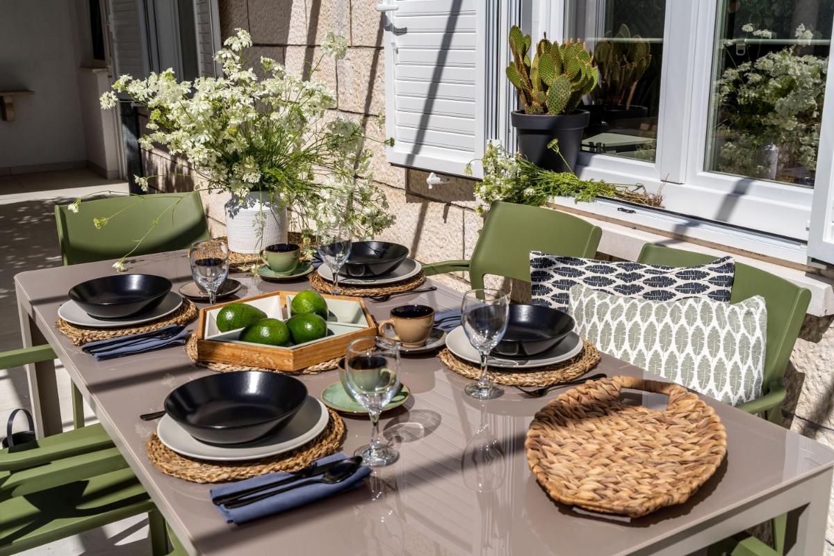 Gorgeous Ground Floor w/ Minipool & Patio