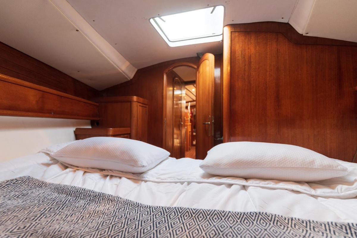 NUIT SUR UN BATEAU view 5