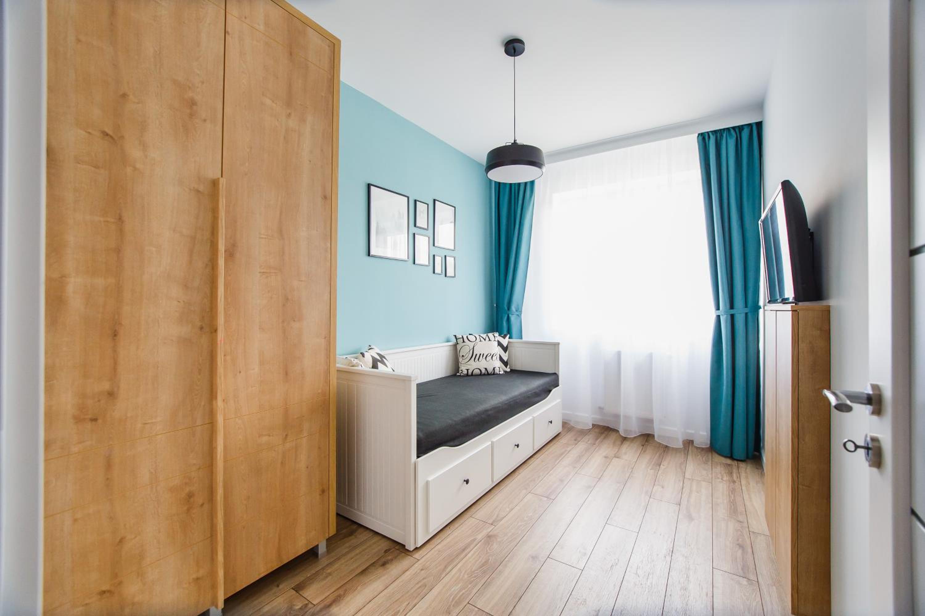 Gorgeous Home at Prima Universitatii view 4