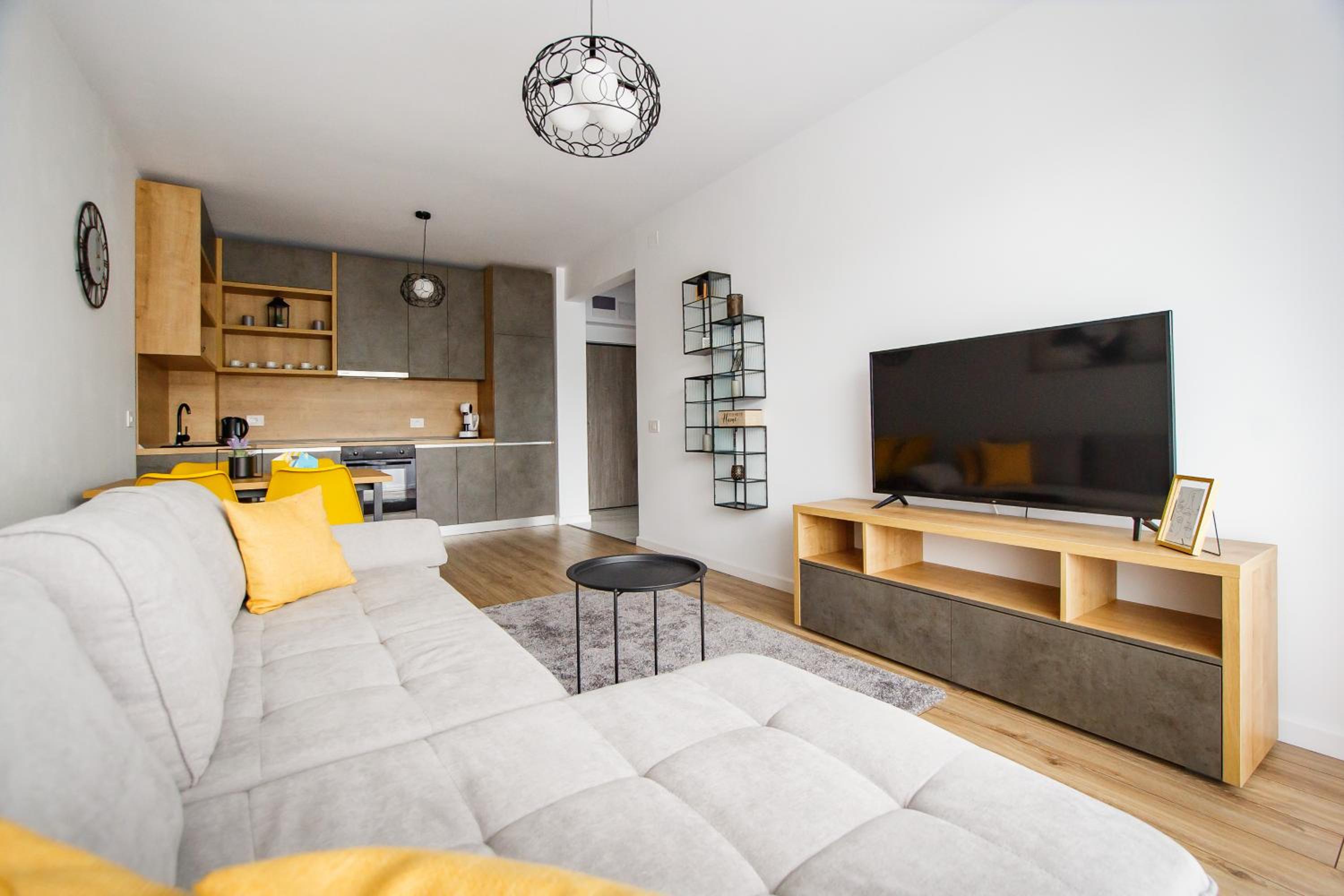 Gorgeous Home at Prima Universitatii view 2