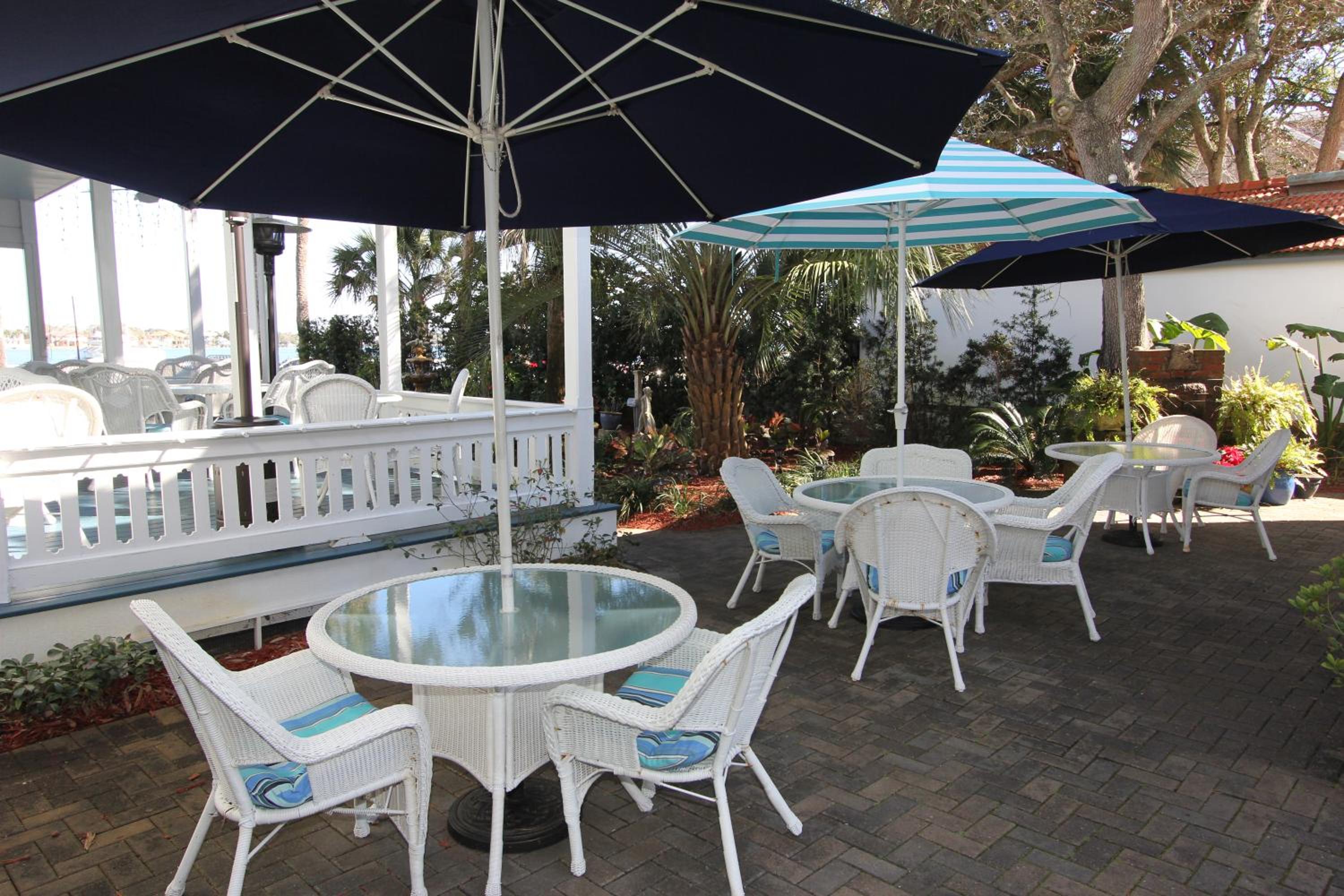 Bayfront Westcott House Bed & Breakfast