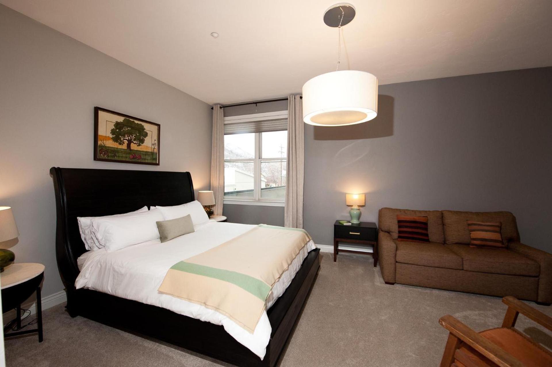 Mears House Unit 1A view 3