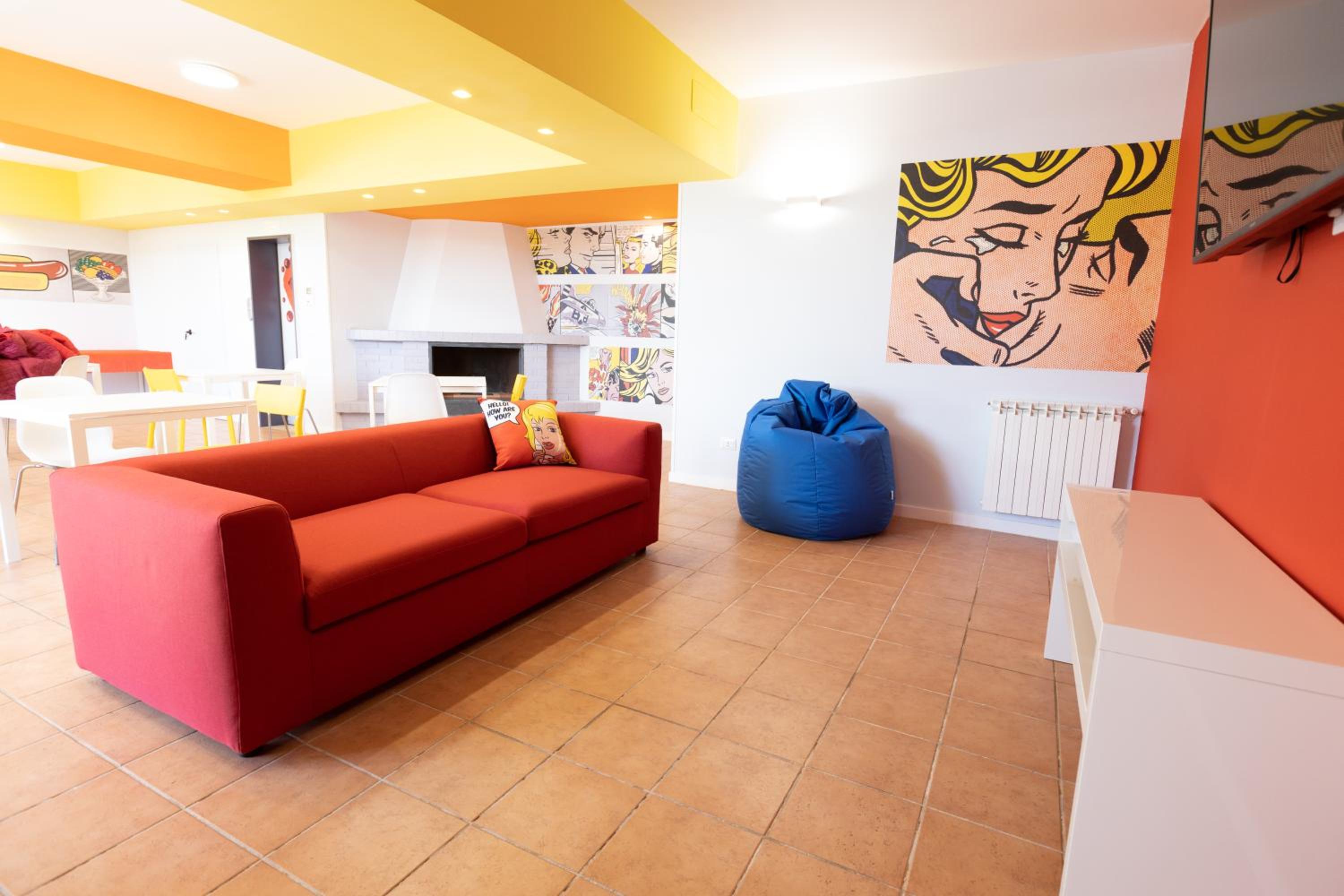 lounge