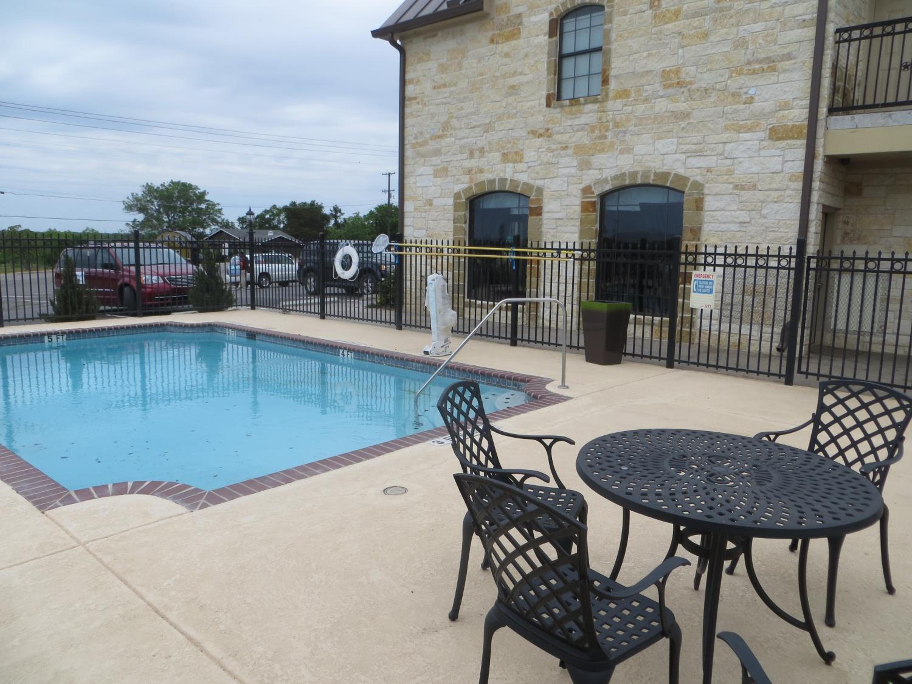 Black Gold Inn