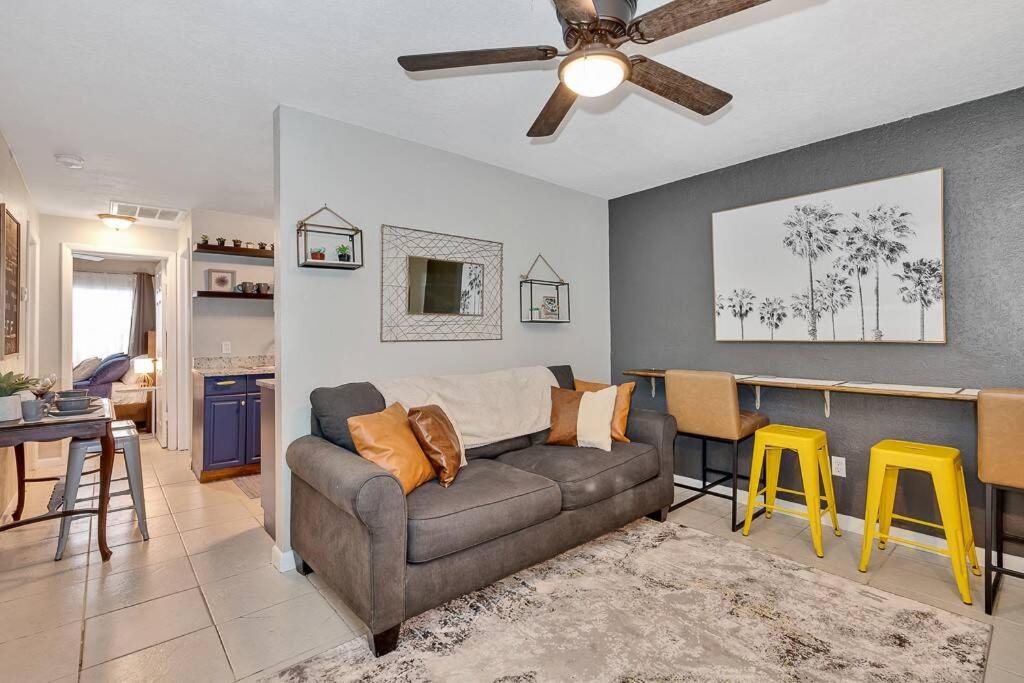 Latitude Court- Three Bedroom Apartment Near Water Street, Bayshore, Raymond James Stadium & George M Field view 2