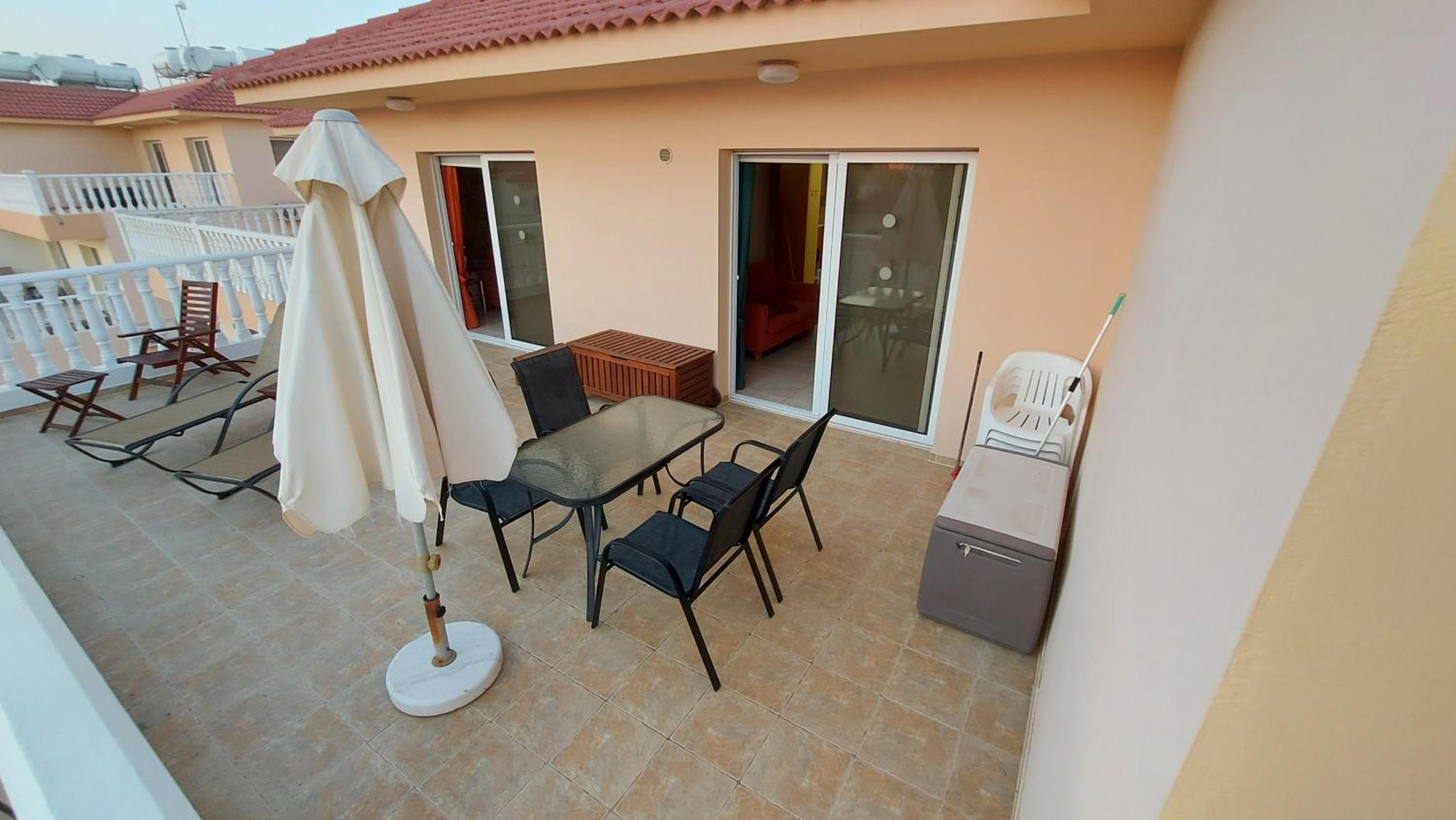 Nissi Golden Sands Lome