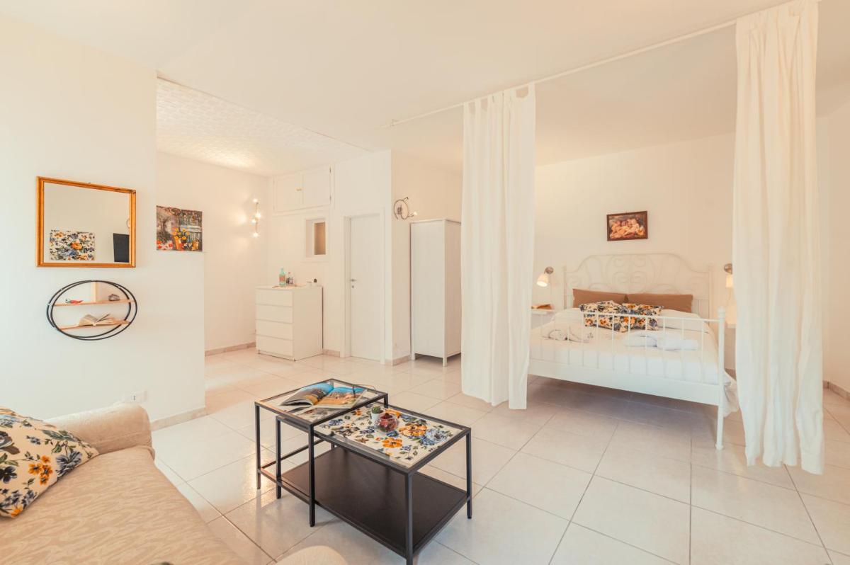 Taormina Apartments view 4
