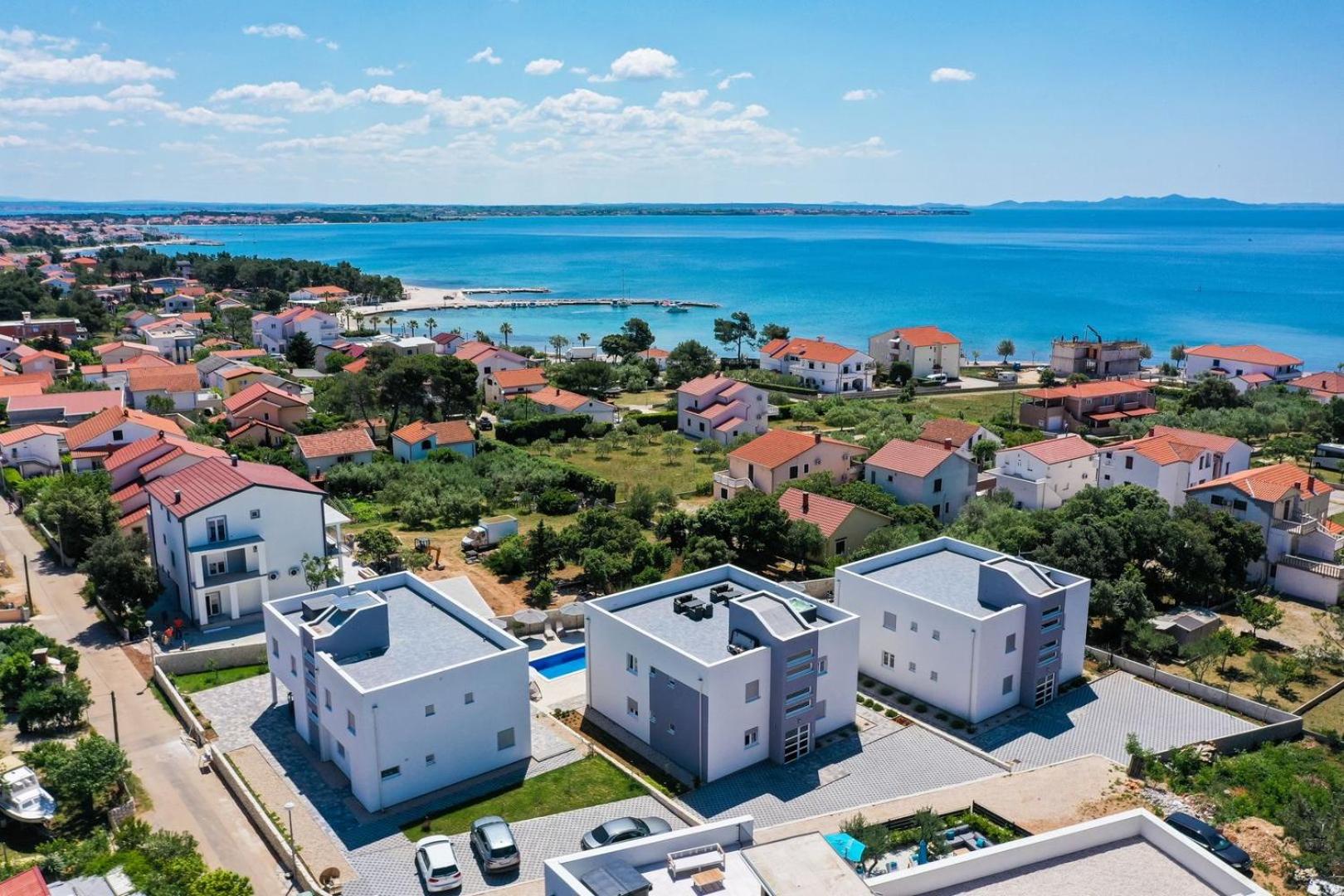 1oak rentals view 5