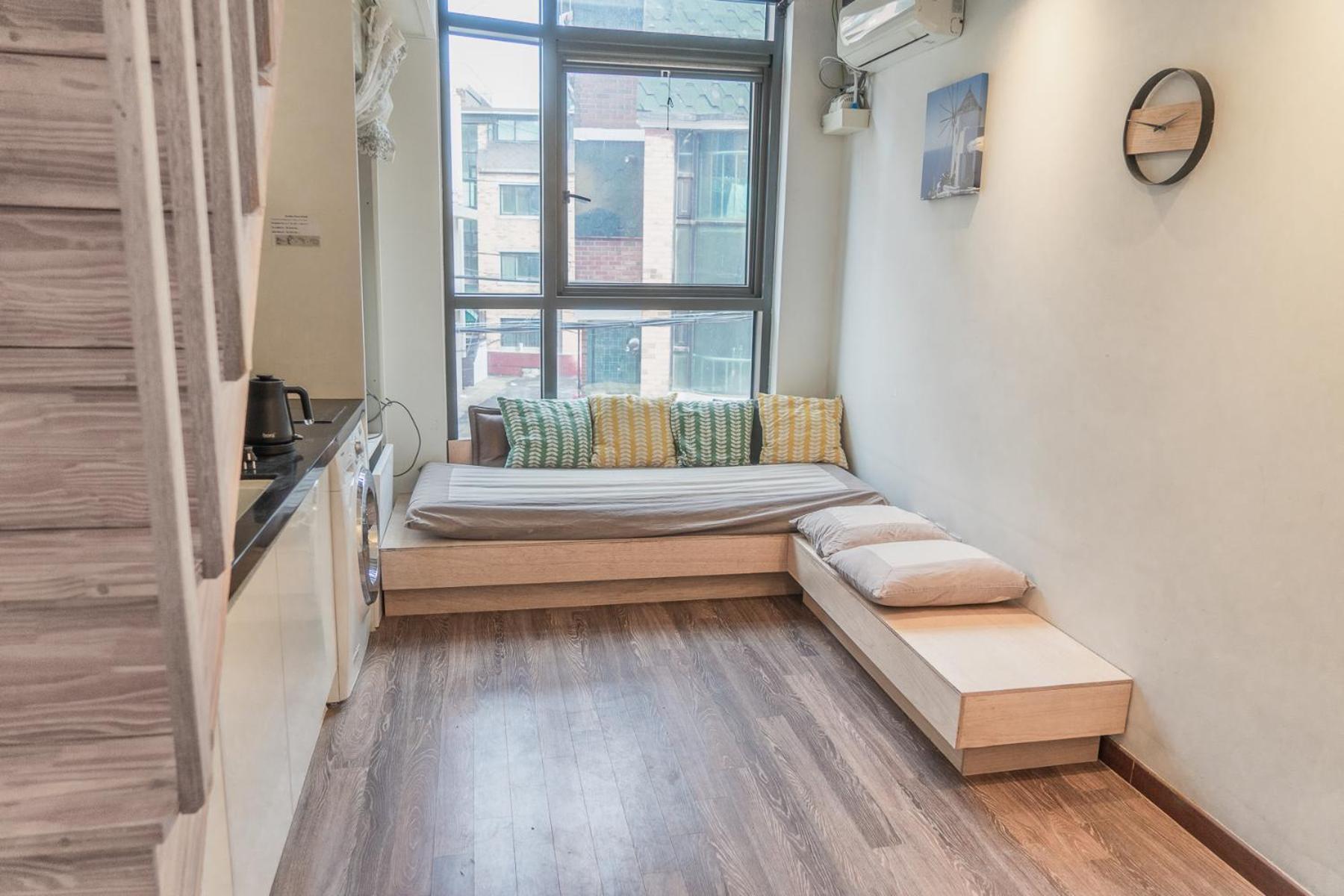 Myeongdong Artmonstay