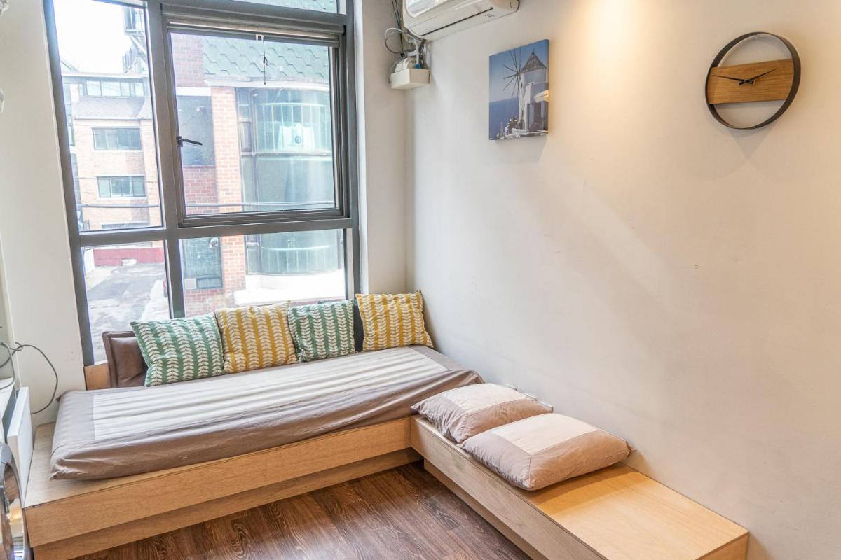 Myeongdong Artmonstay