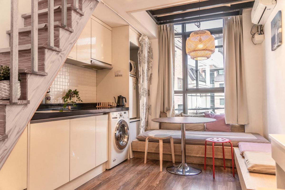 Myeongdong Artmonstay