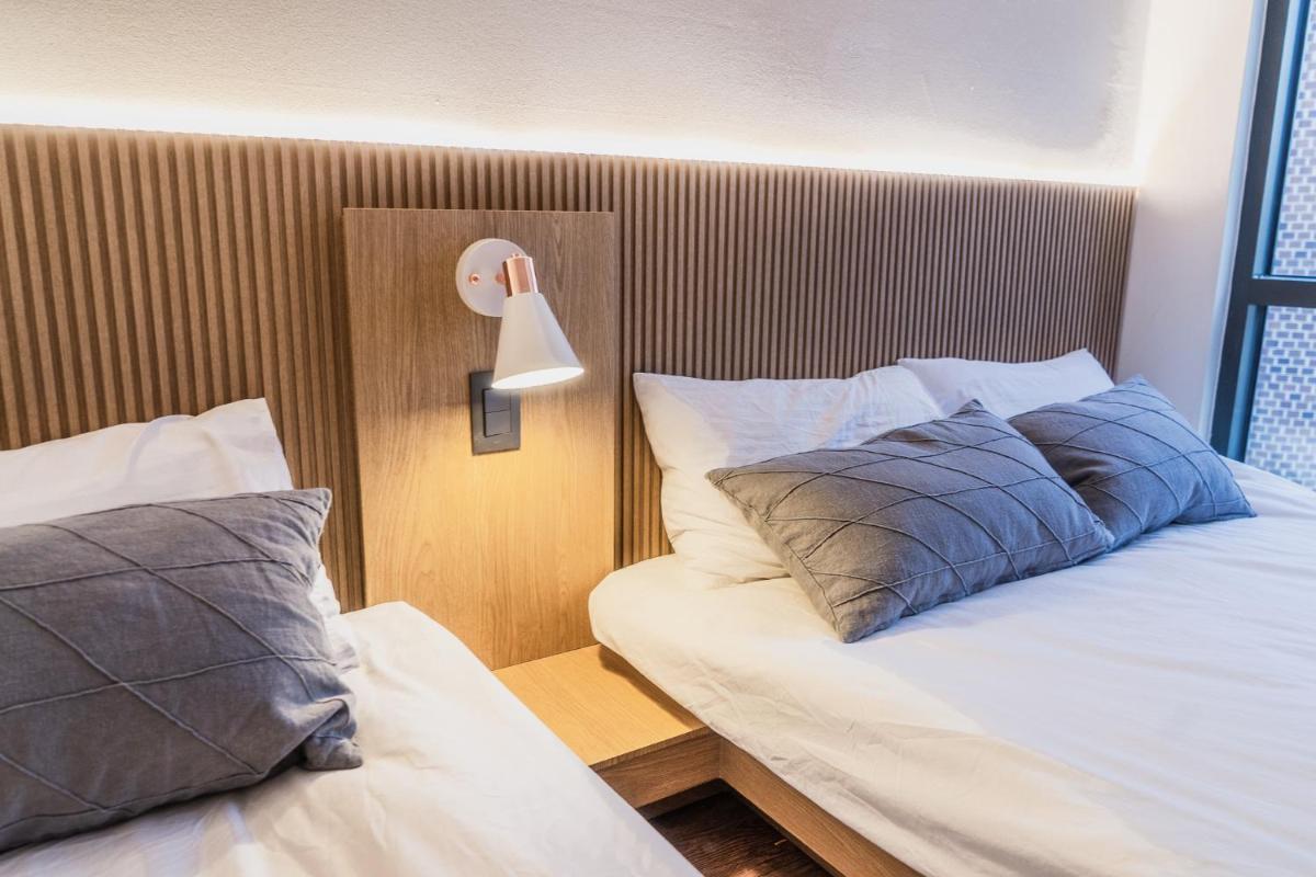 Myeongdong Artmonstay