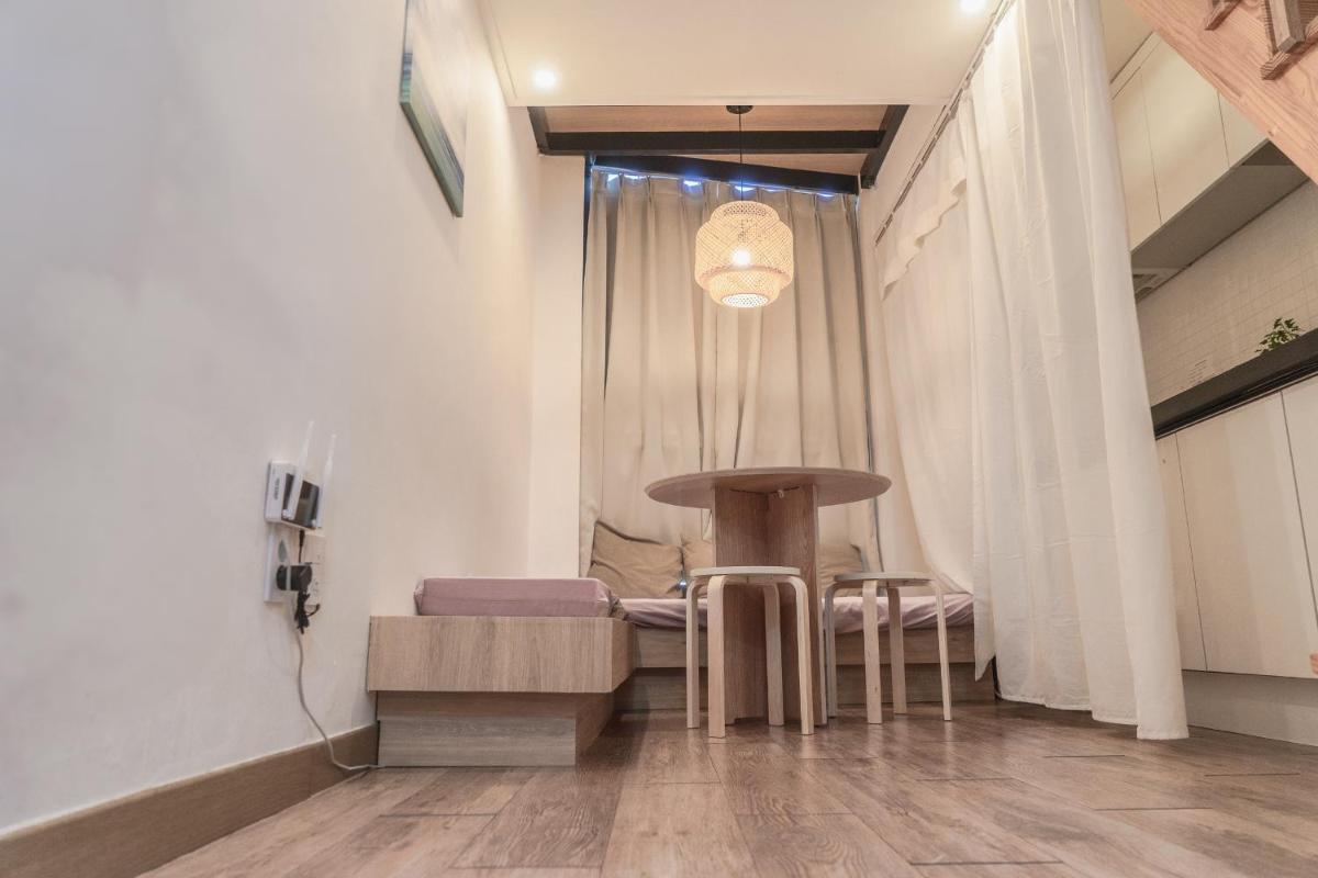 Myeongdong Artmonstay