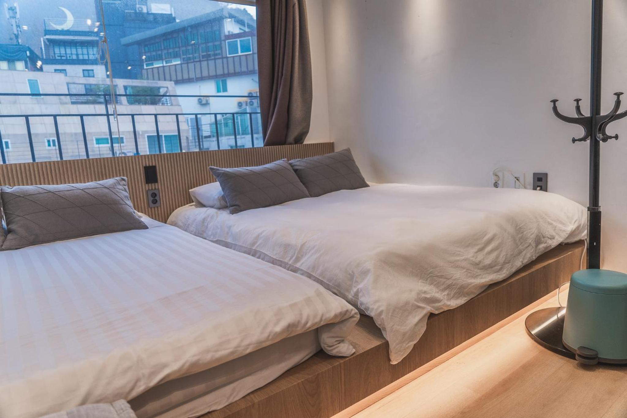 Myeongdong Artmonstay