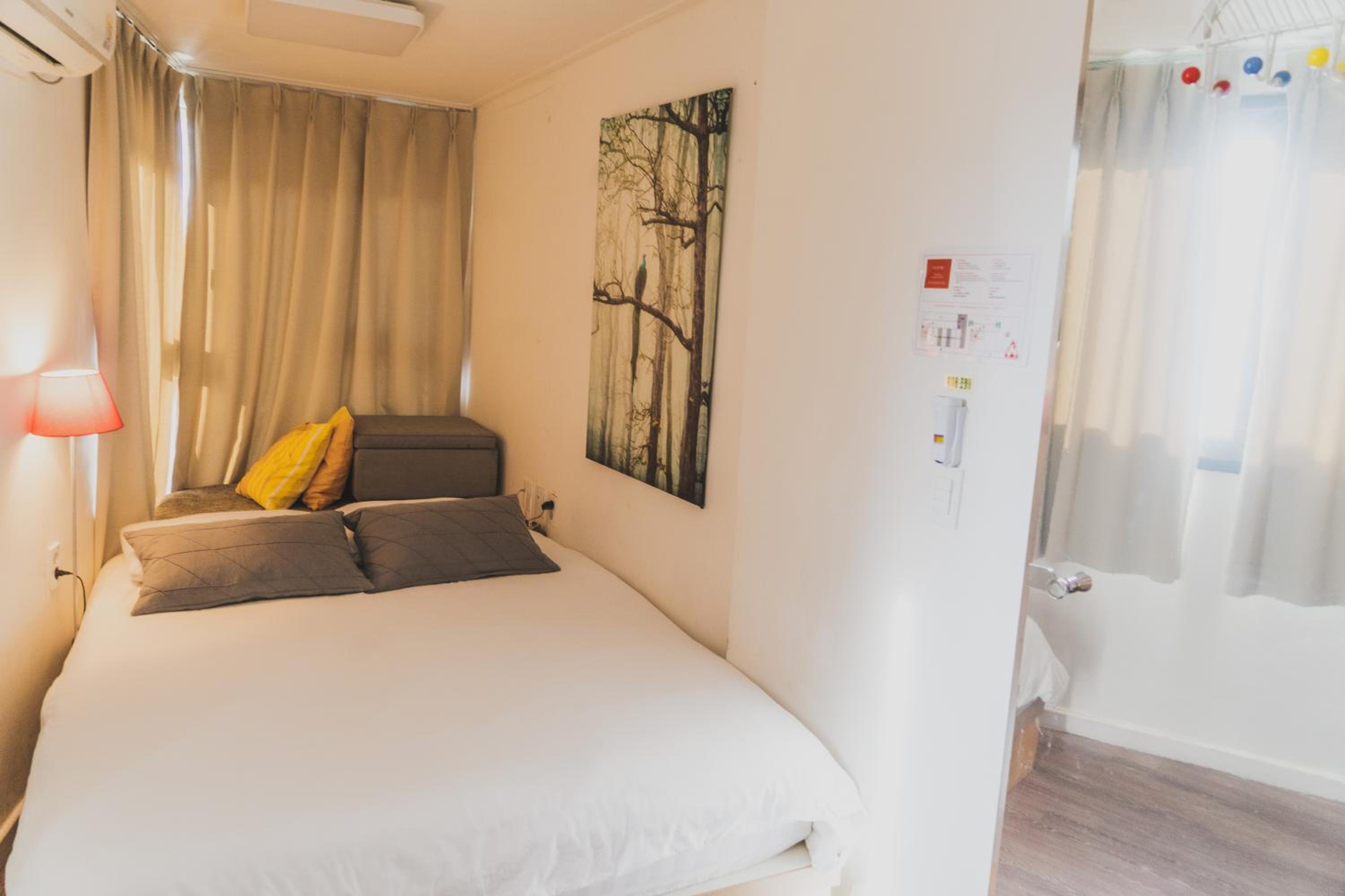 Myeongdong Artmonstay