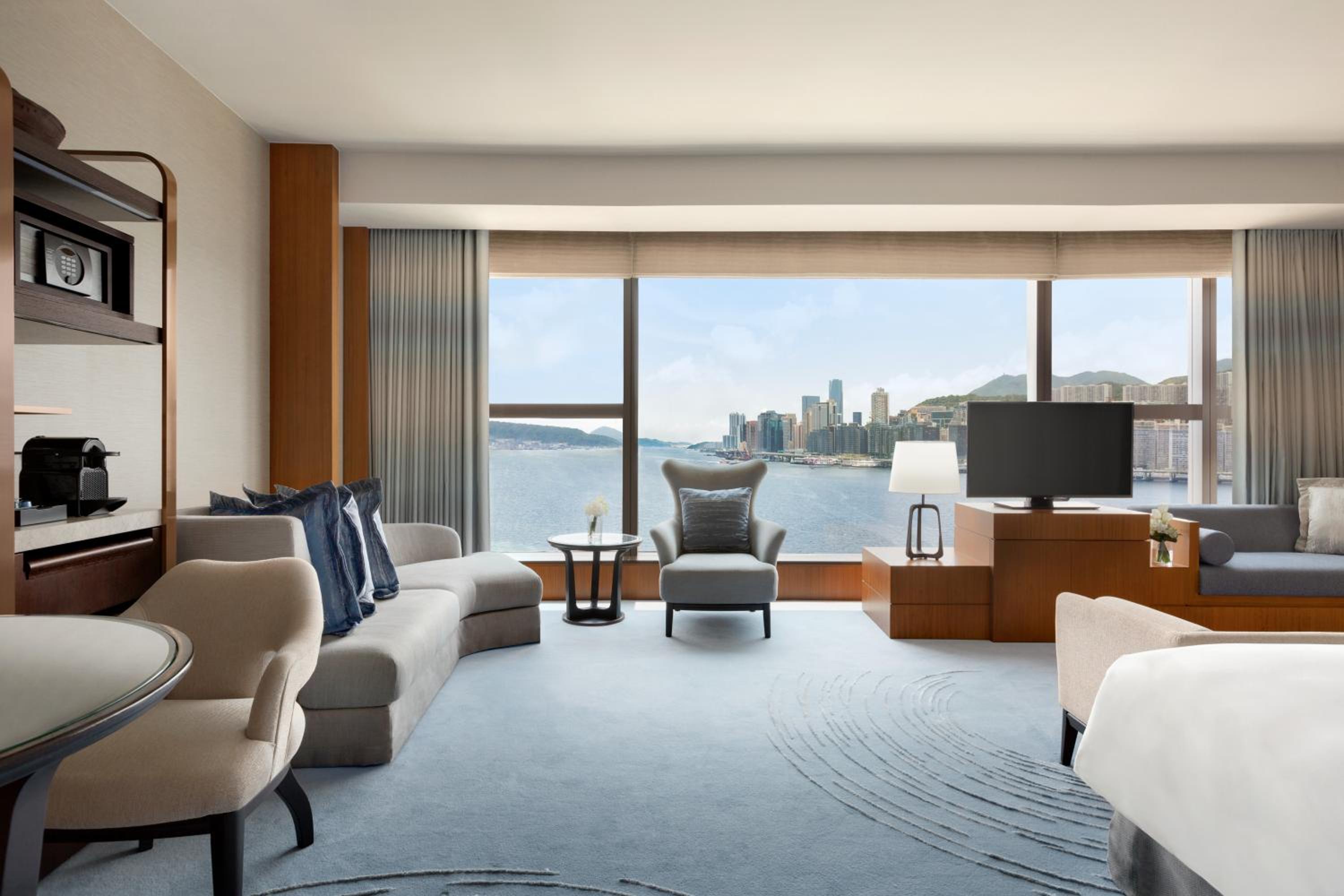 Kerry Hotel Hong Kong by Shangri-la
