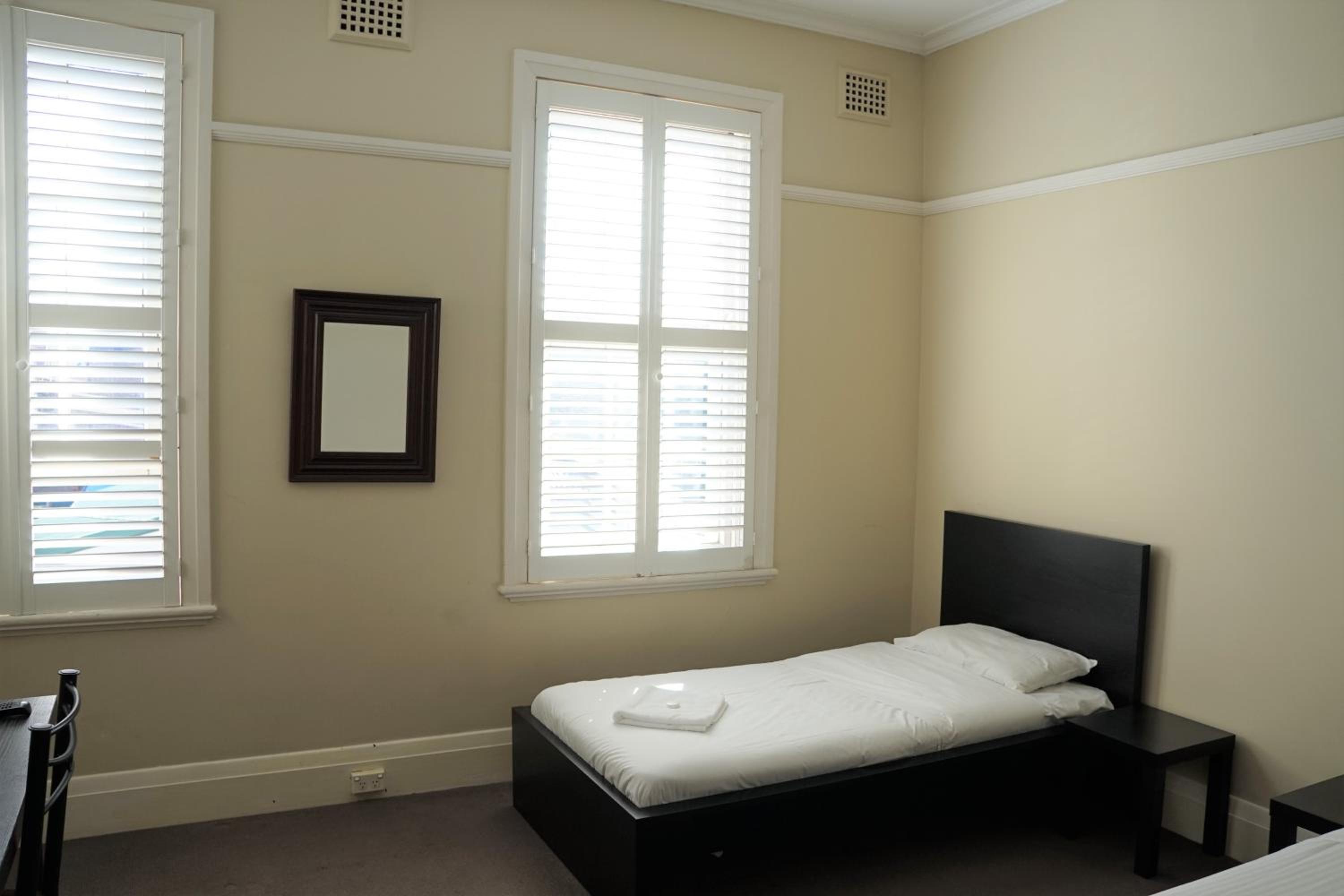 Palace Hotel Mortlake Sydney