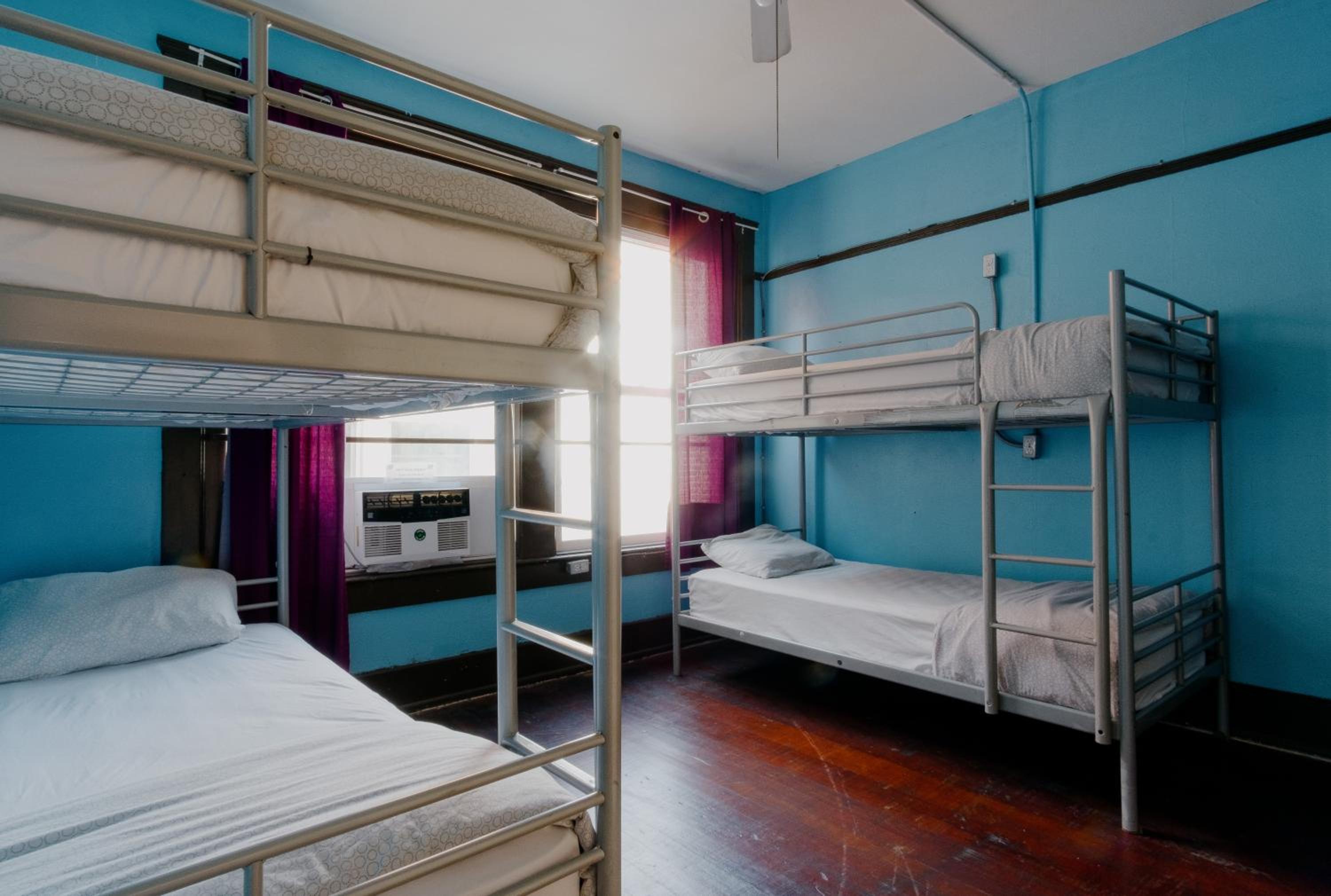 Lucky D's Youth and Traveler's Hostel