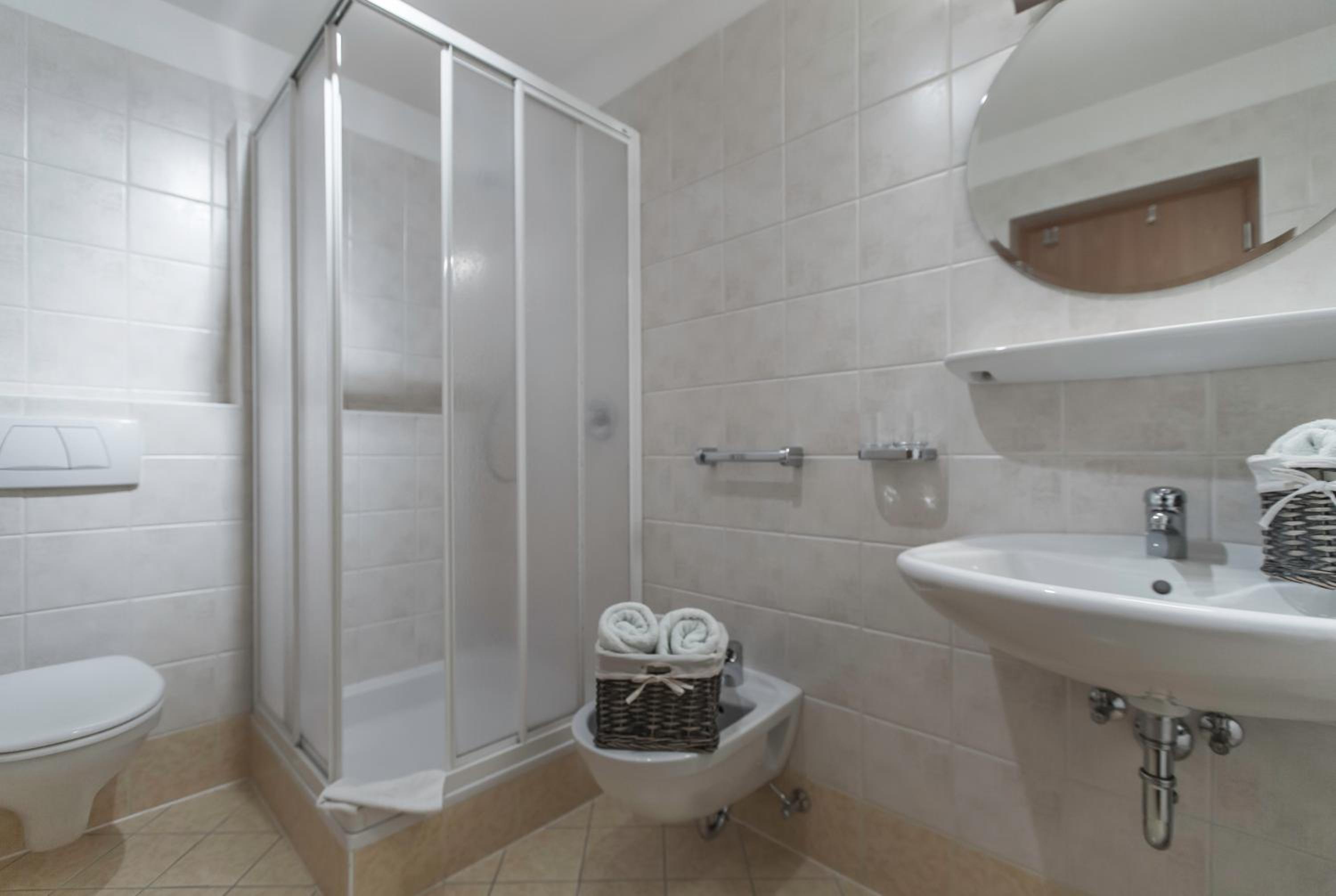 Häuslerhof en Valdaora — bathroom