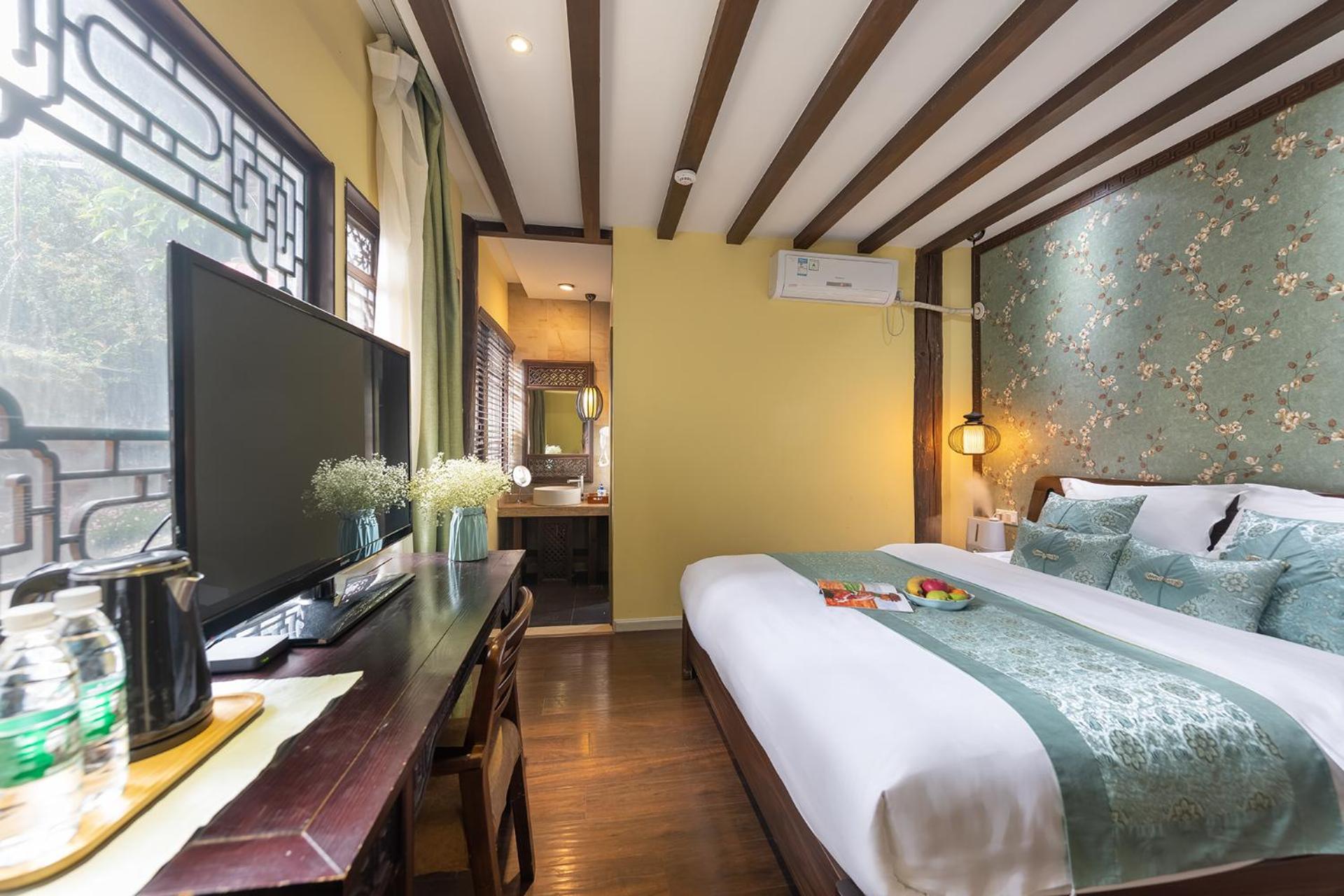 Lijiang Gui Yuan Tian Ju Guesthouse