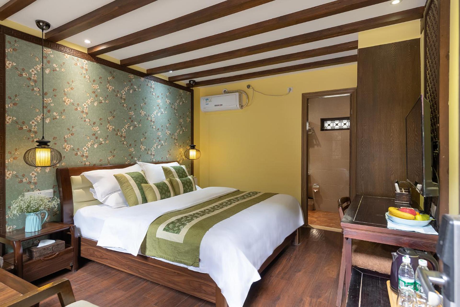 Lijiang Gui Yuan Tian Ju Guesthouse