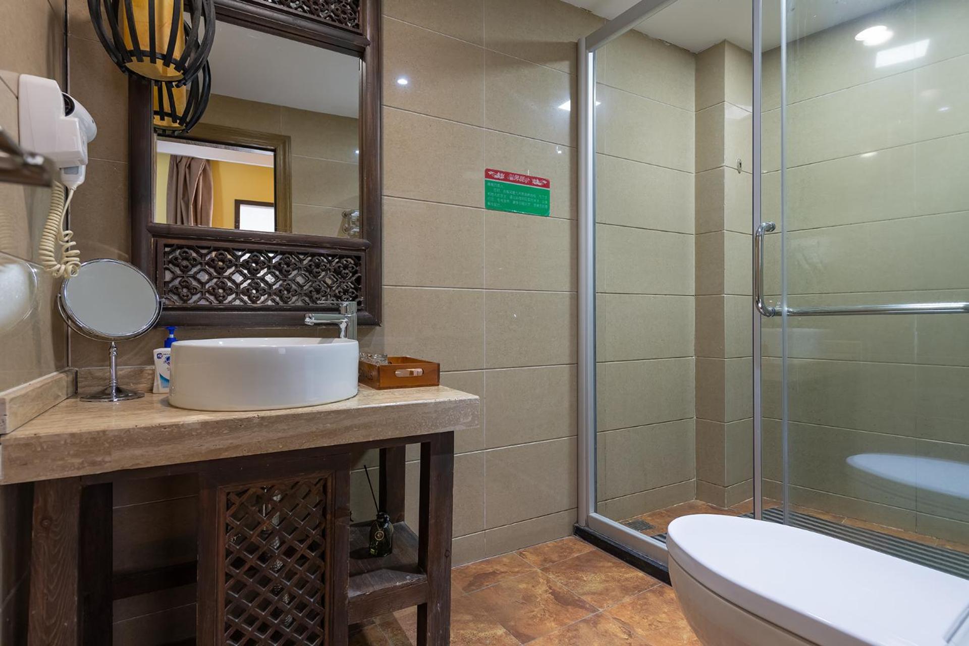 Lijiang Gui Yuan Tian Ju Guesthouse