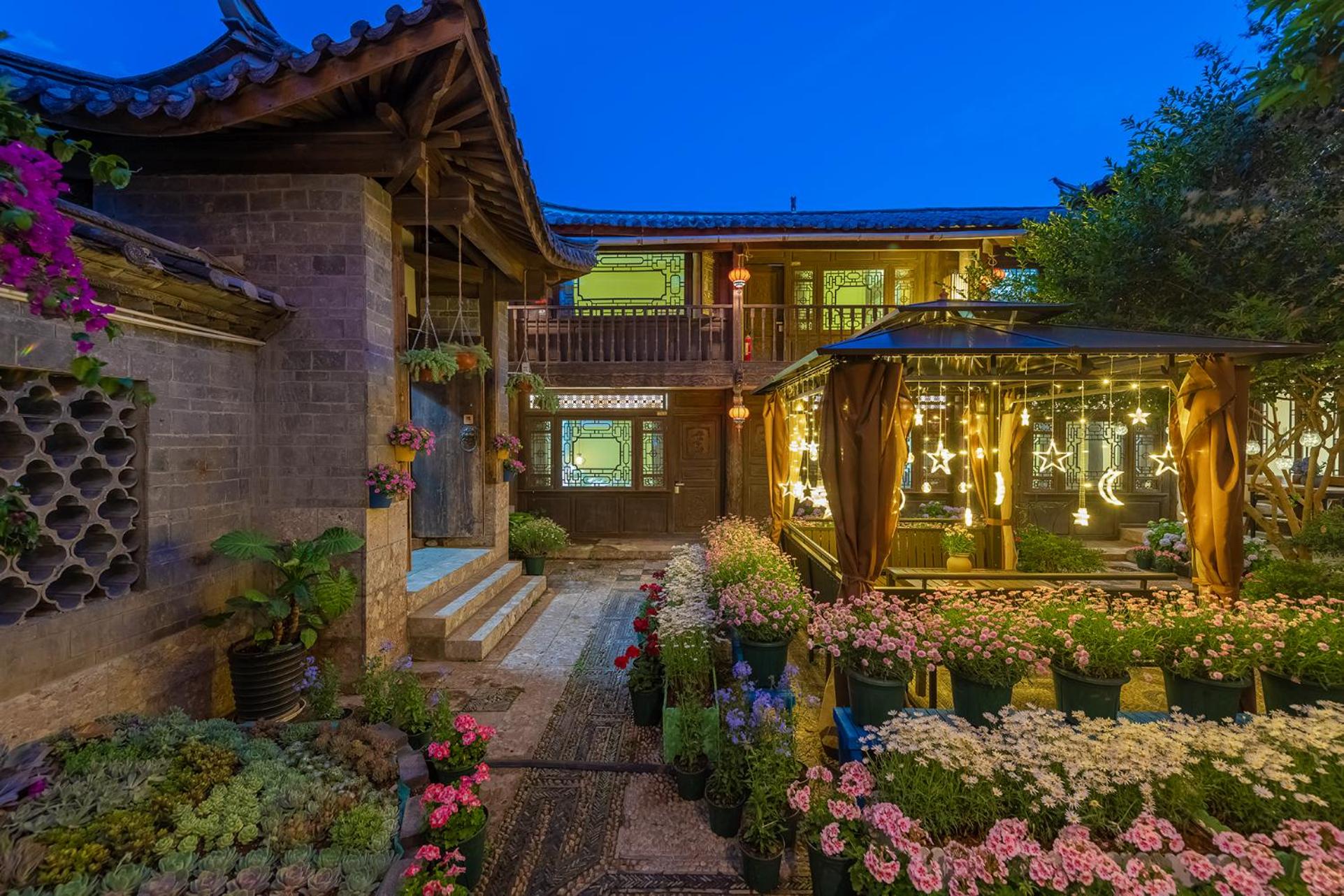 Lijiang Gui Yuan Tian Ju Guesthouse
