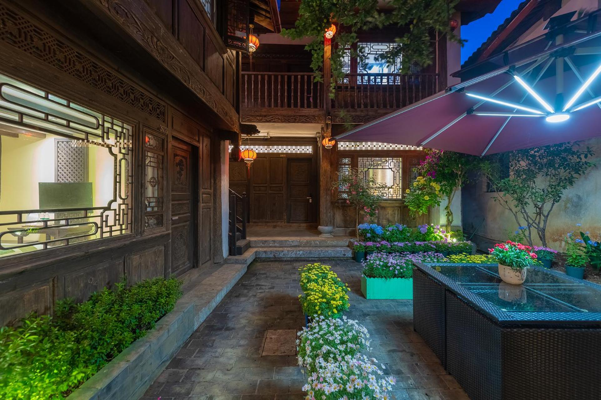 Lijiang Gui Yuan Tian Ju Guesthouse