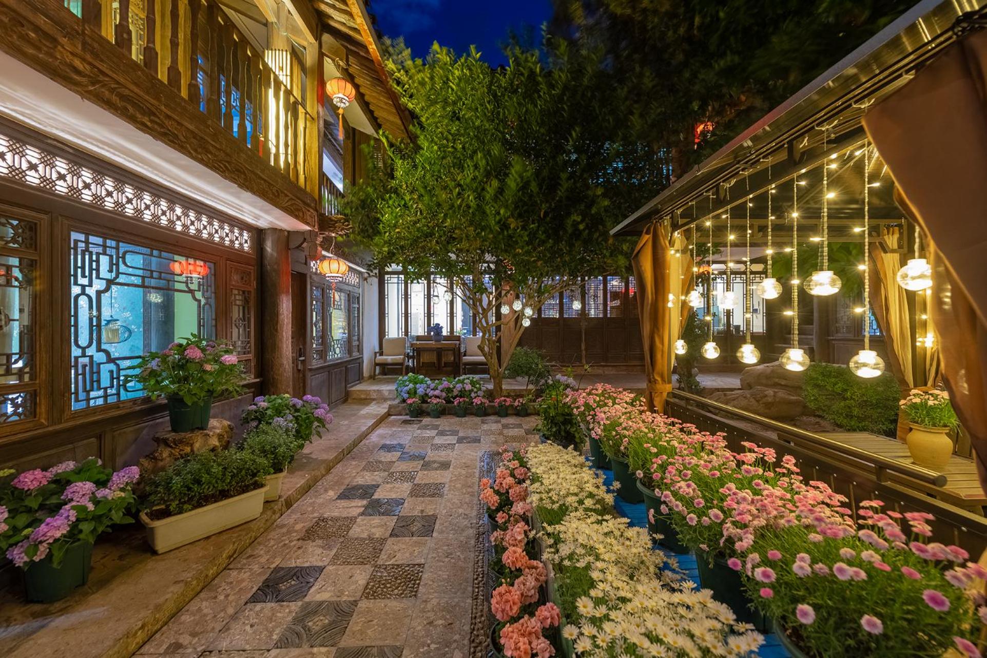 Lijiang Gui Yuan Tian Ju Guesthouse