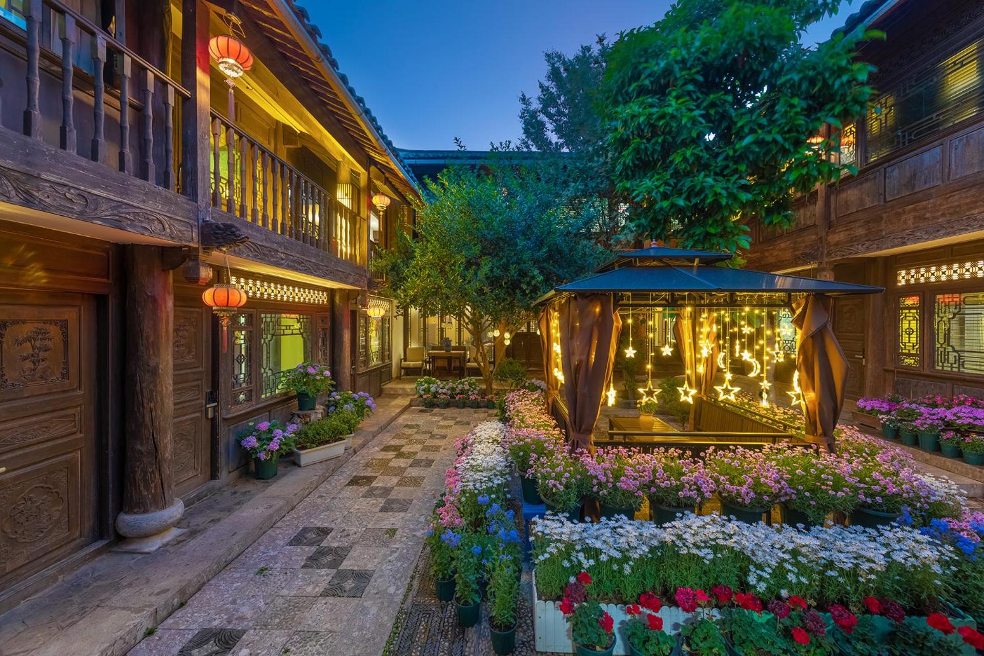 Lijiang Gui Yuan Tian Ju Guesthouse