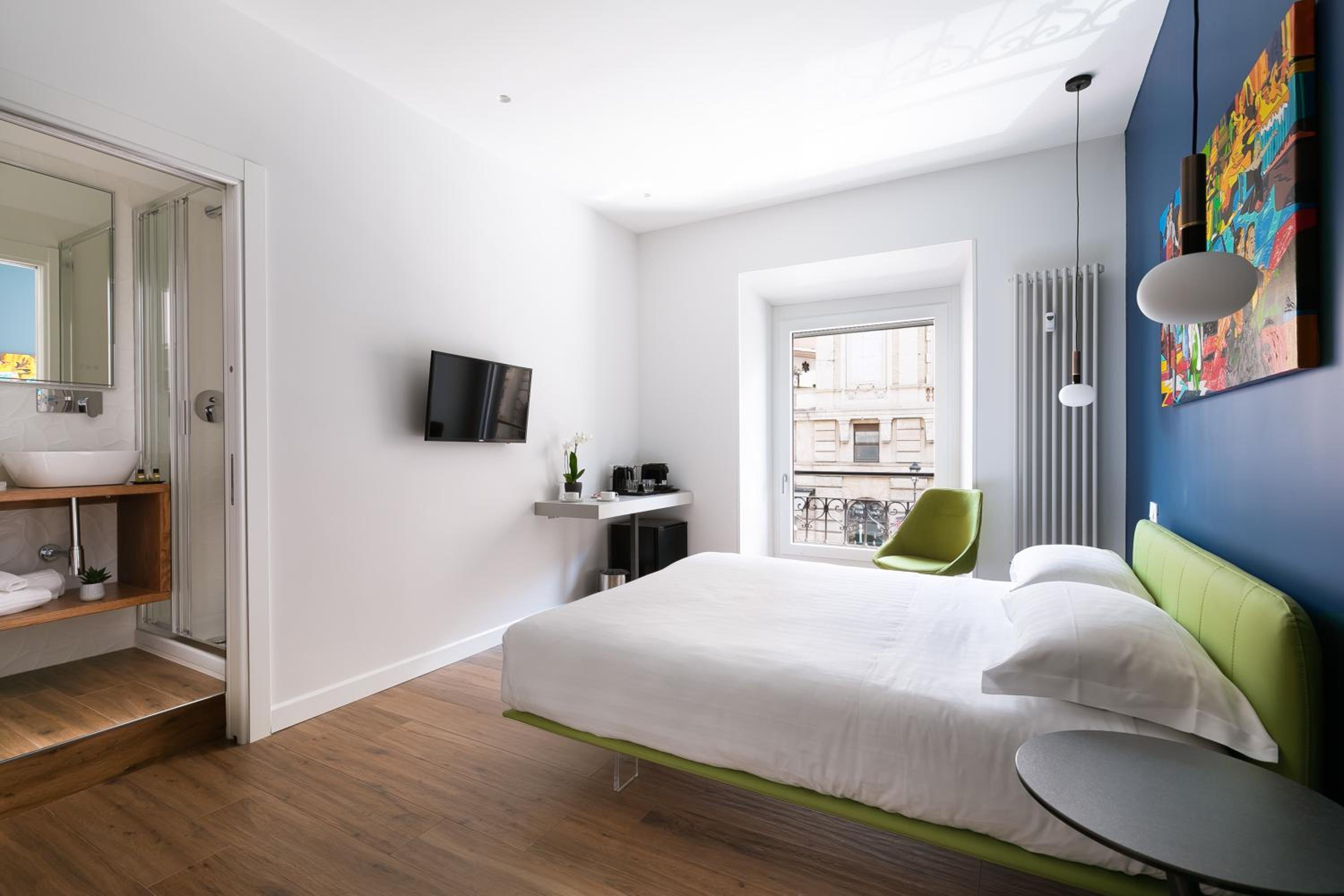hotel room
