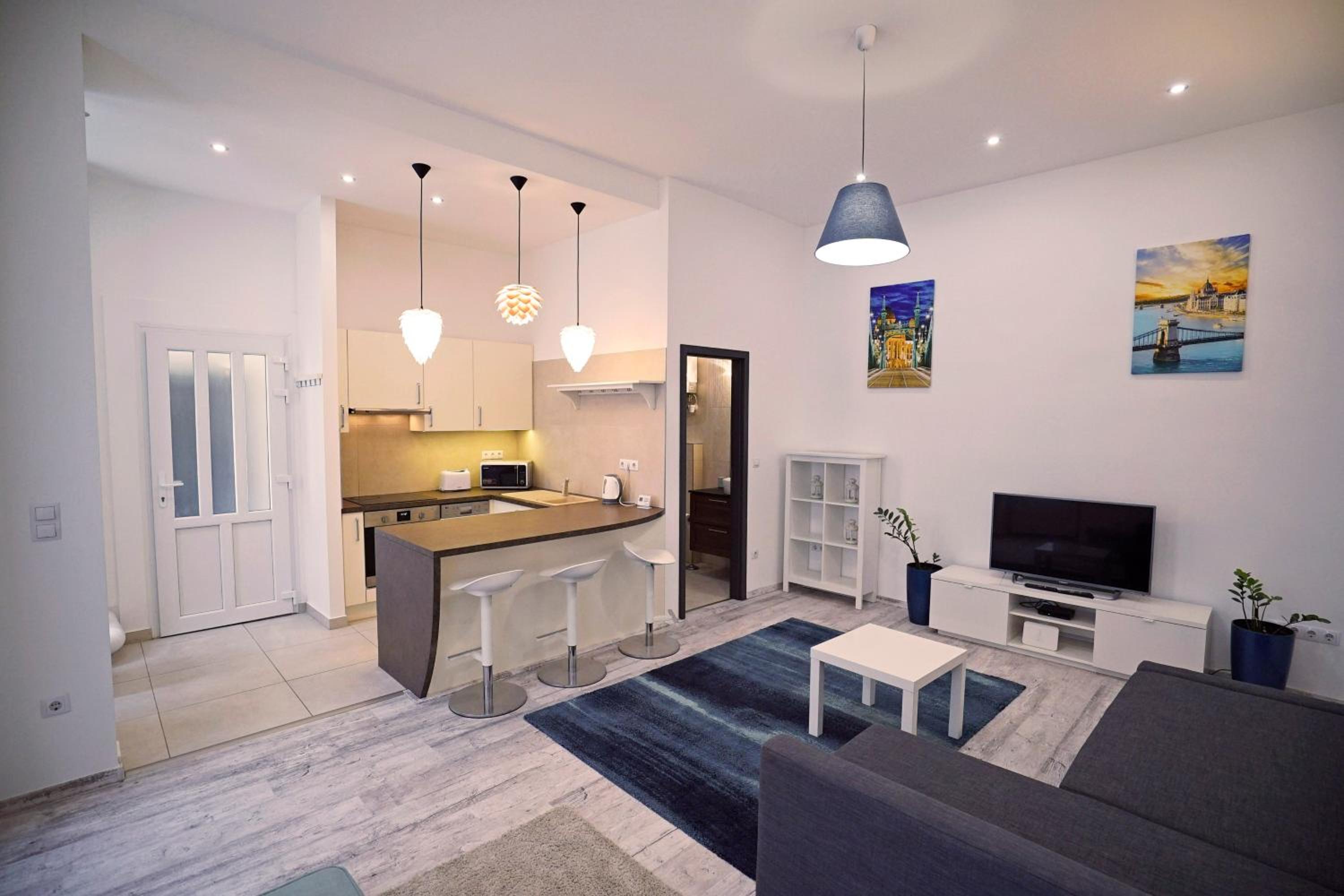 Rumbach Apartment