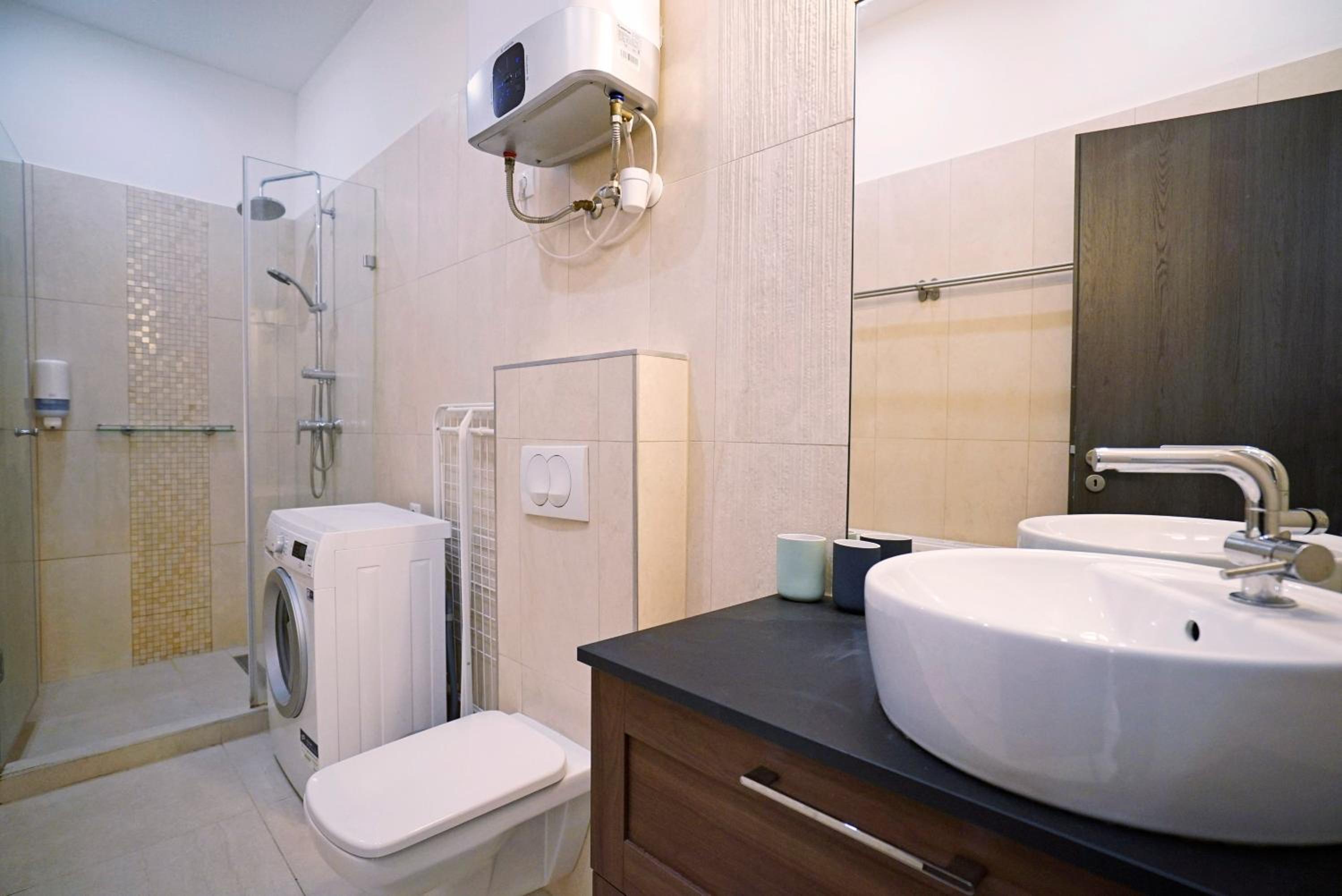 Rumbach Apartment
