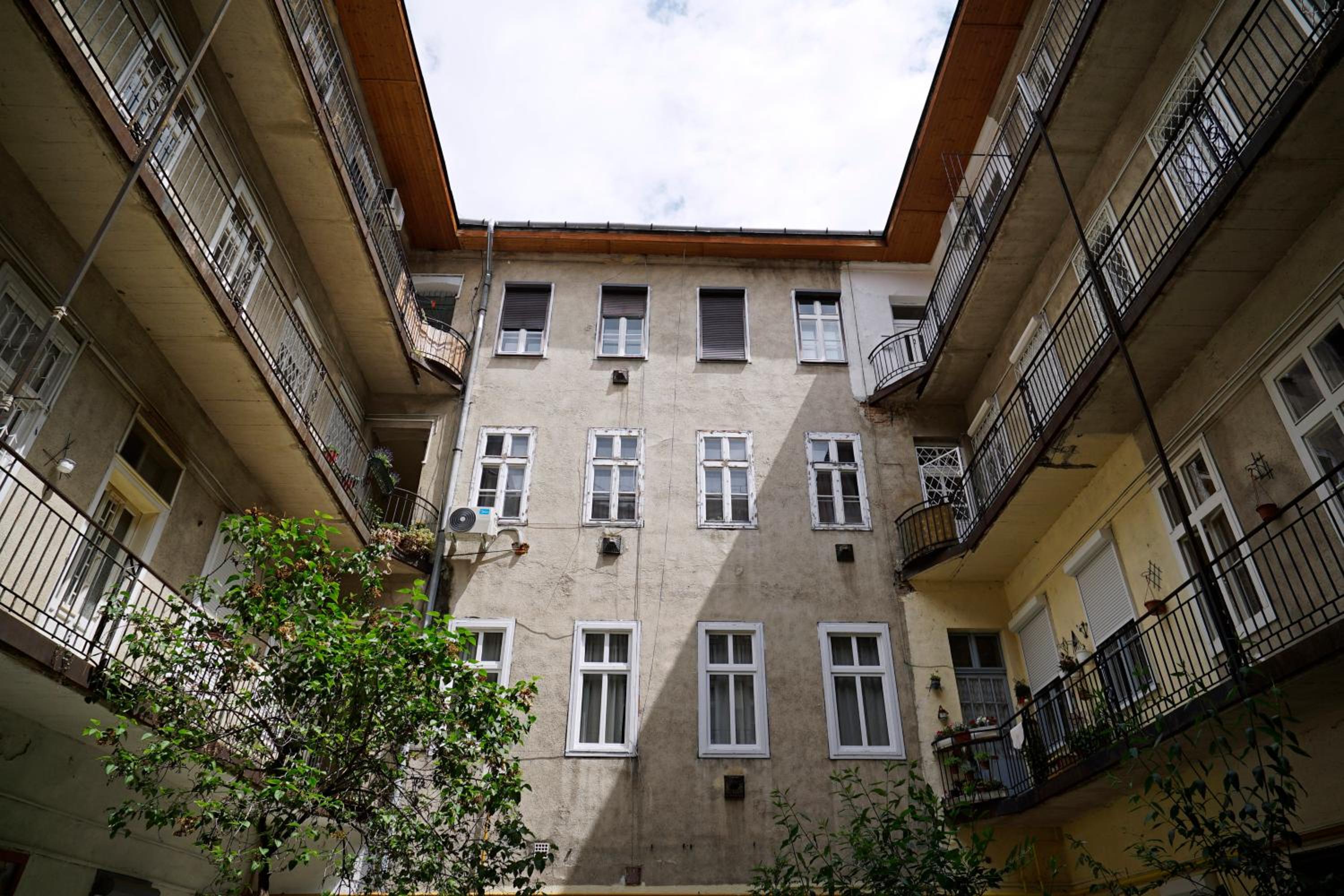 Rumbach Apartment