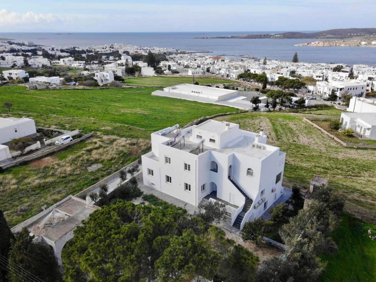 Hotel Crystal Dreams