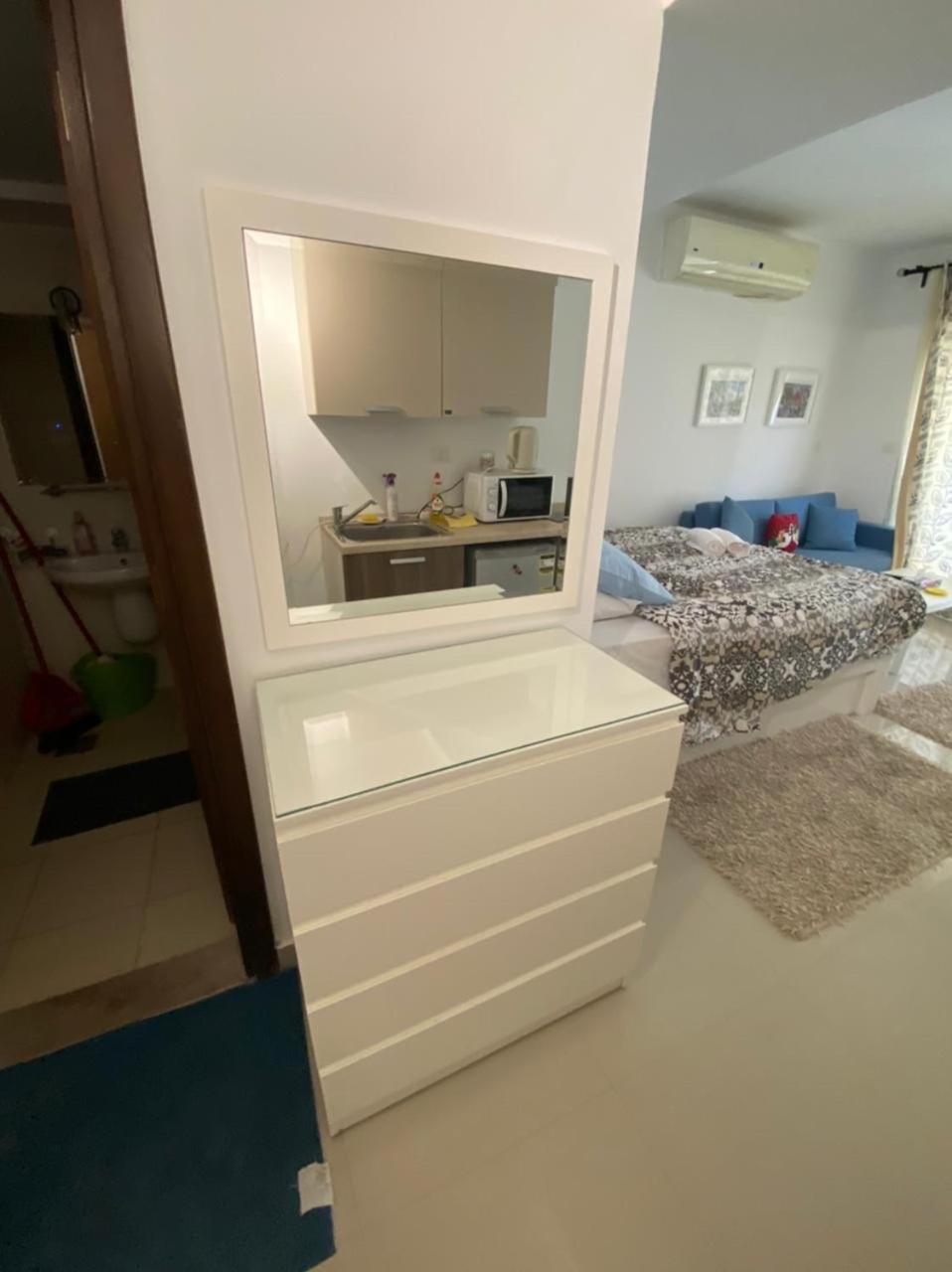 G cribs B1F2 view 2