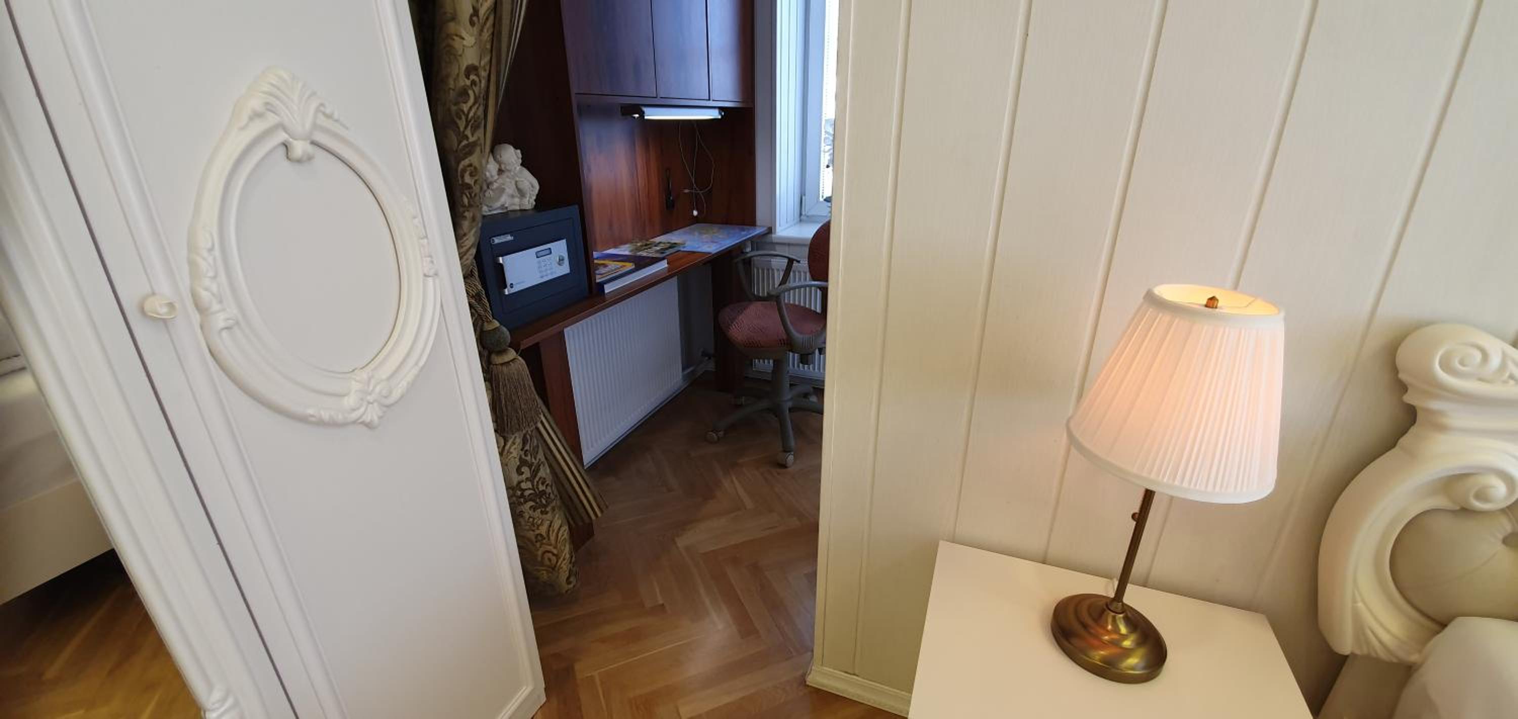Photo 8