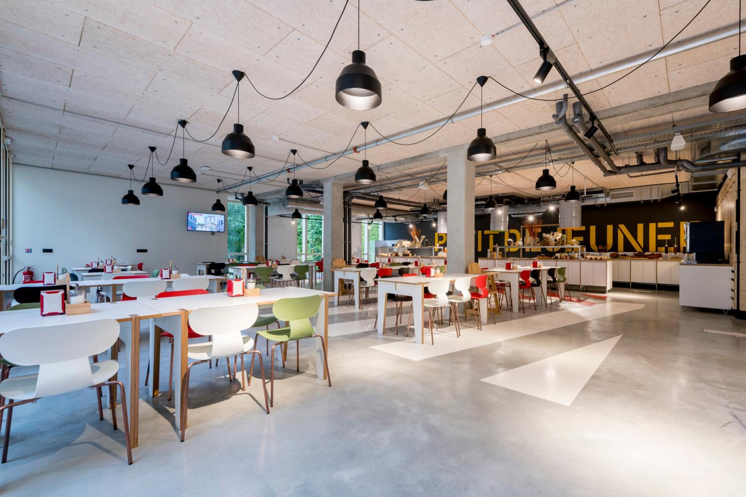 restaurant